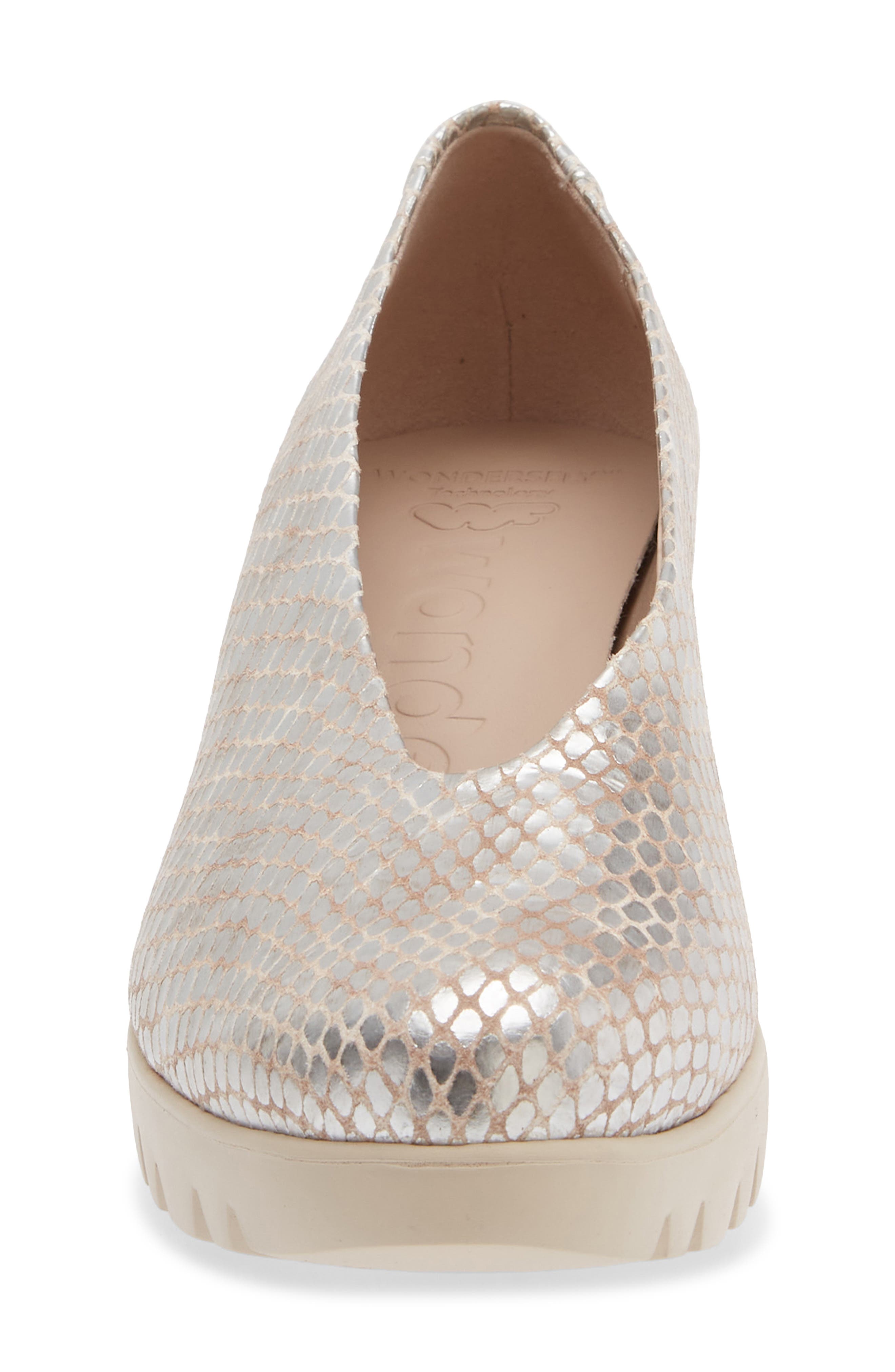 Wonders Extralite Wedge Pump, Alternate, color, Maya Champagne