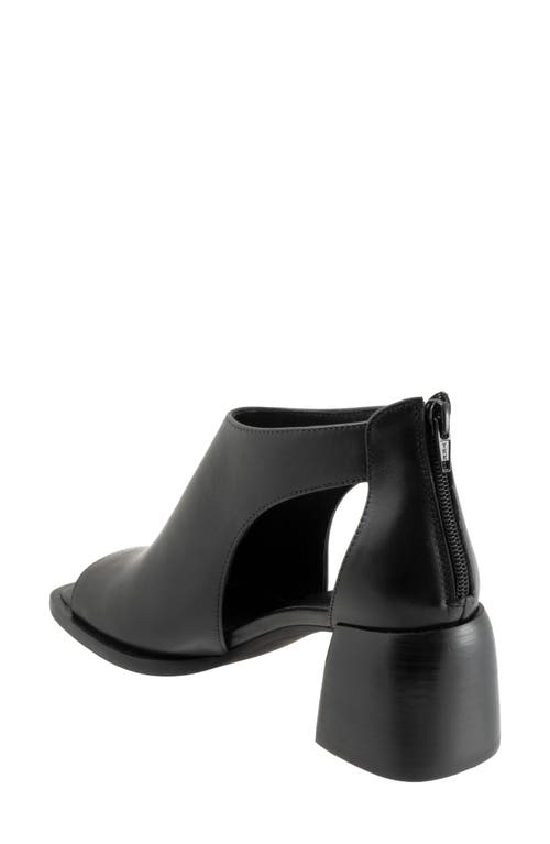 Eos Footwear Isolde Block Heel Sandal In Onyx