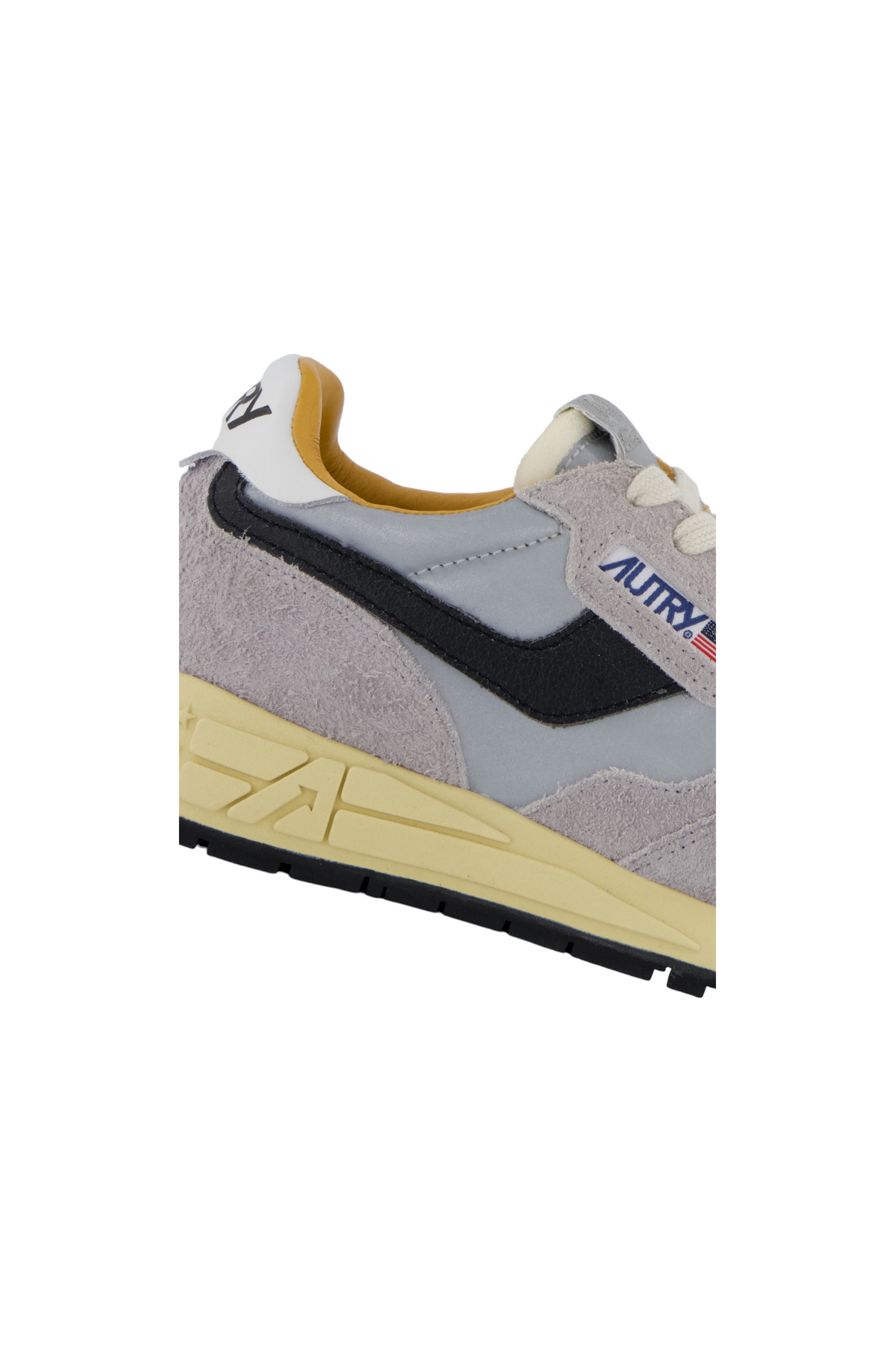 AUTRY Reelwind Low Sneaker, Alternate, color, Reflect Leather Sand/ Silver