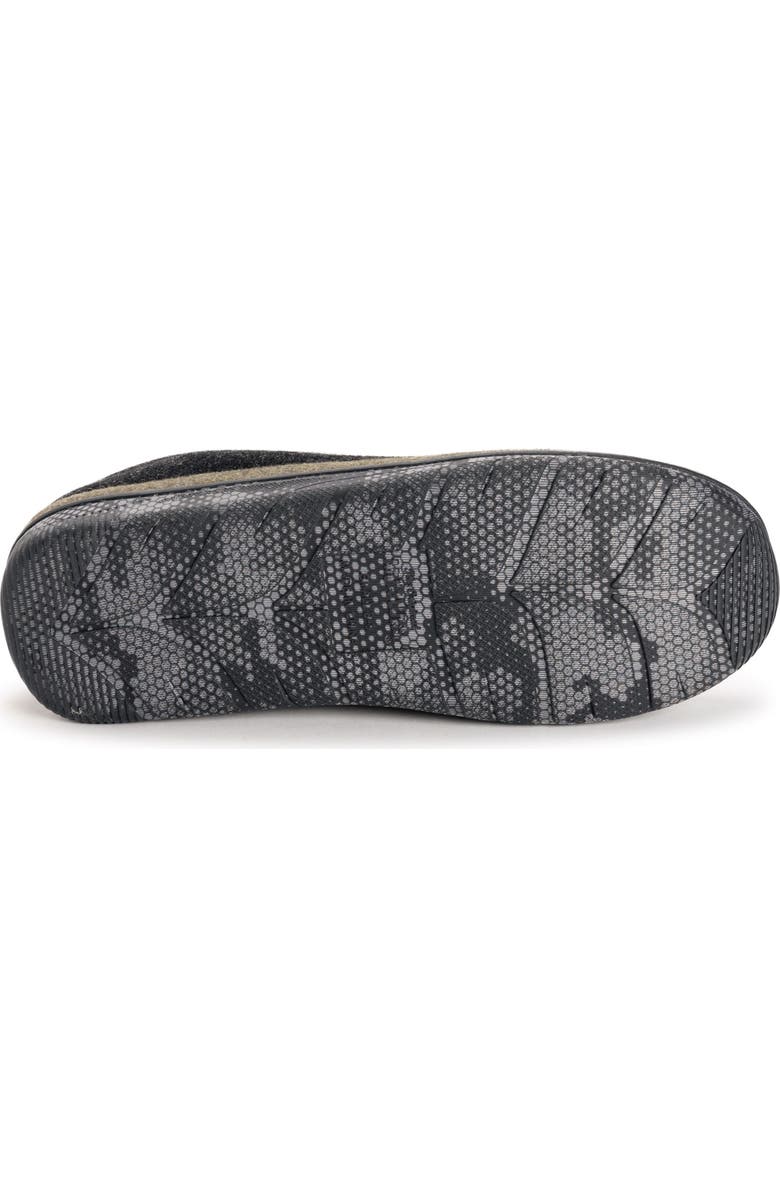 MUK LUKS Bennett Full Foot Slip on Slipper, Alternate, color, Black