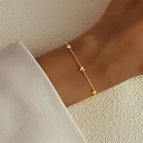 Hollywood Sensation Forever Yours Heart Charm Bracelet In Gold