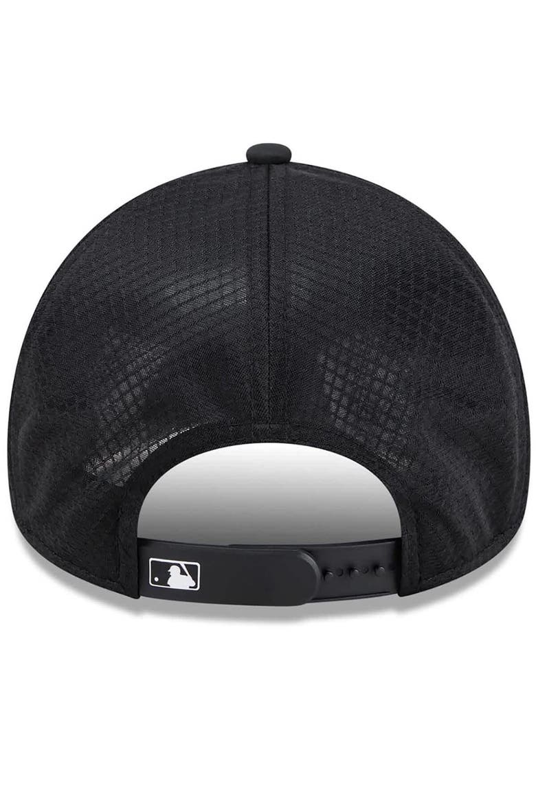 Men's New Era Black Chicago White Sox 2026 Batting Practice Alternate Apex 9FORTY Adjustable Hat, Alternate, color, Black