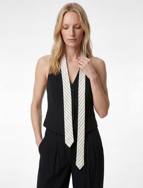 Slim Fit Sleeveless Structured Vest