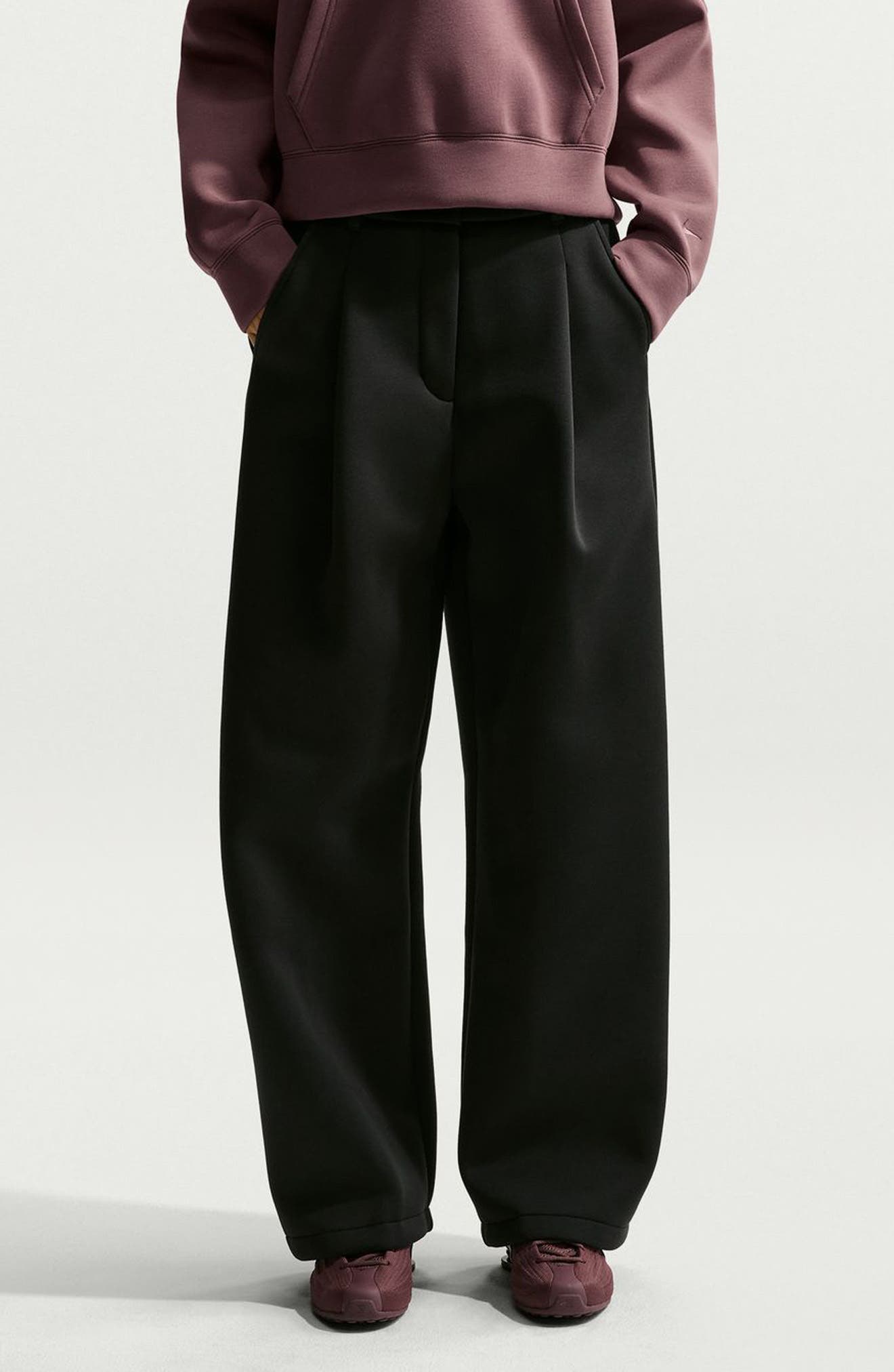 selected 010 BLACK/BLACK
