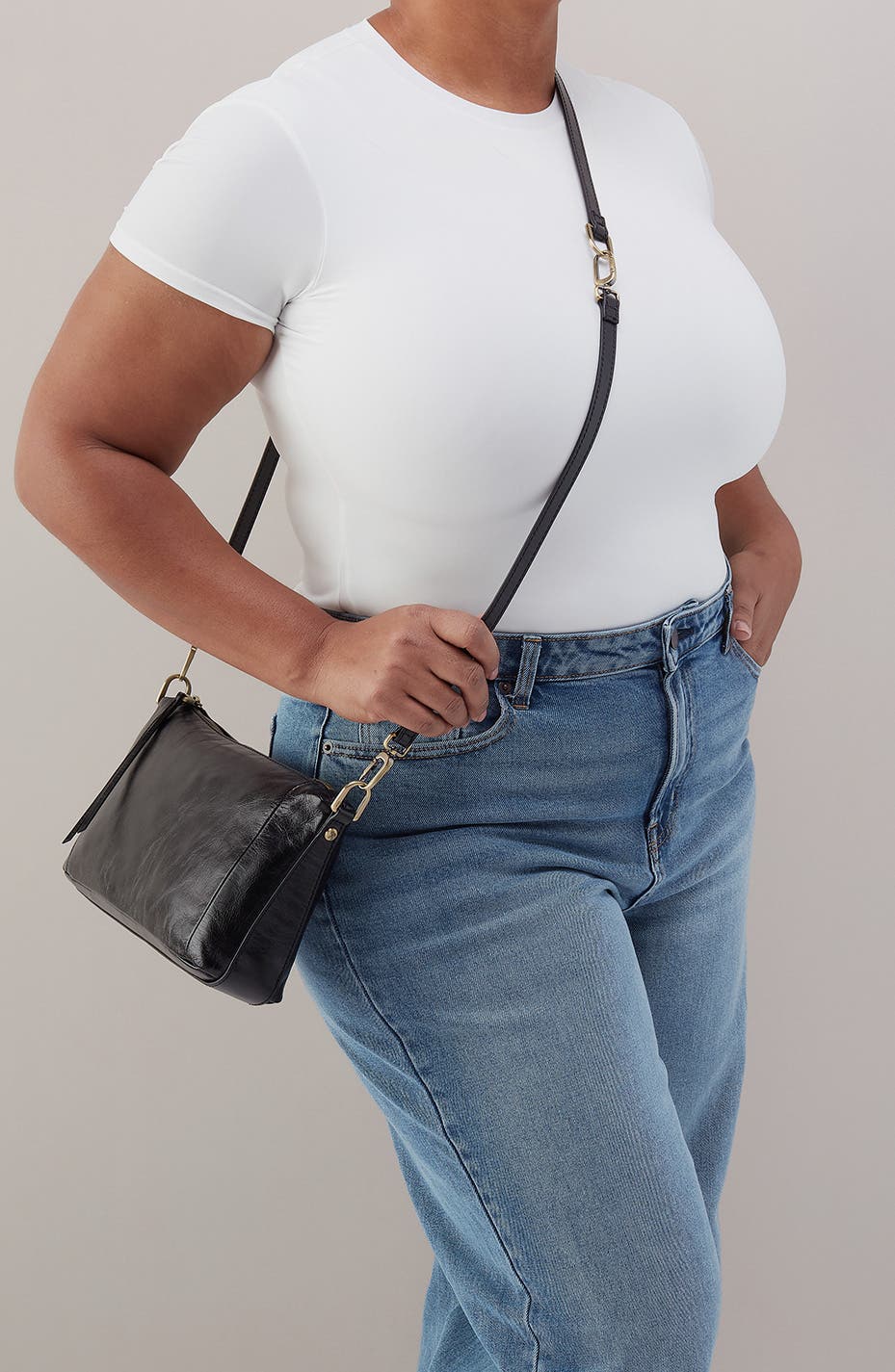 HOBO Darcy Carryall Leather Crossbody Bag, Alternate, color, Black