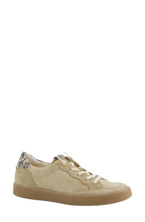 Eugenia Sneaker
