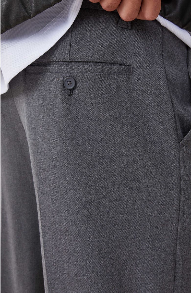 Cotton On Men's Relaxed Pleated Pant, Alternate, color, Charcoal
