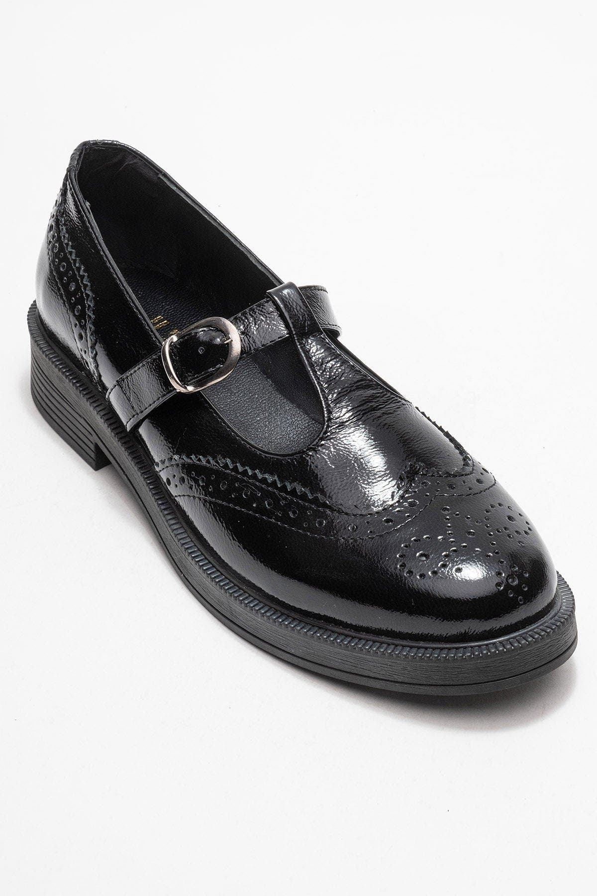 Forever & Always Shoes Dorian Leather Loafer, Alternate, color, Black