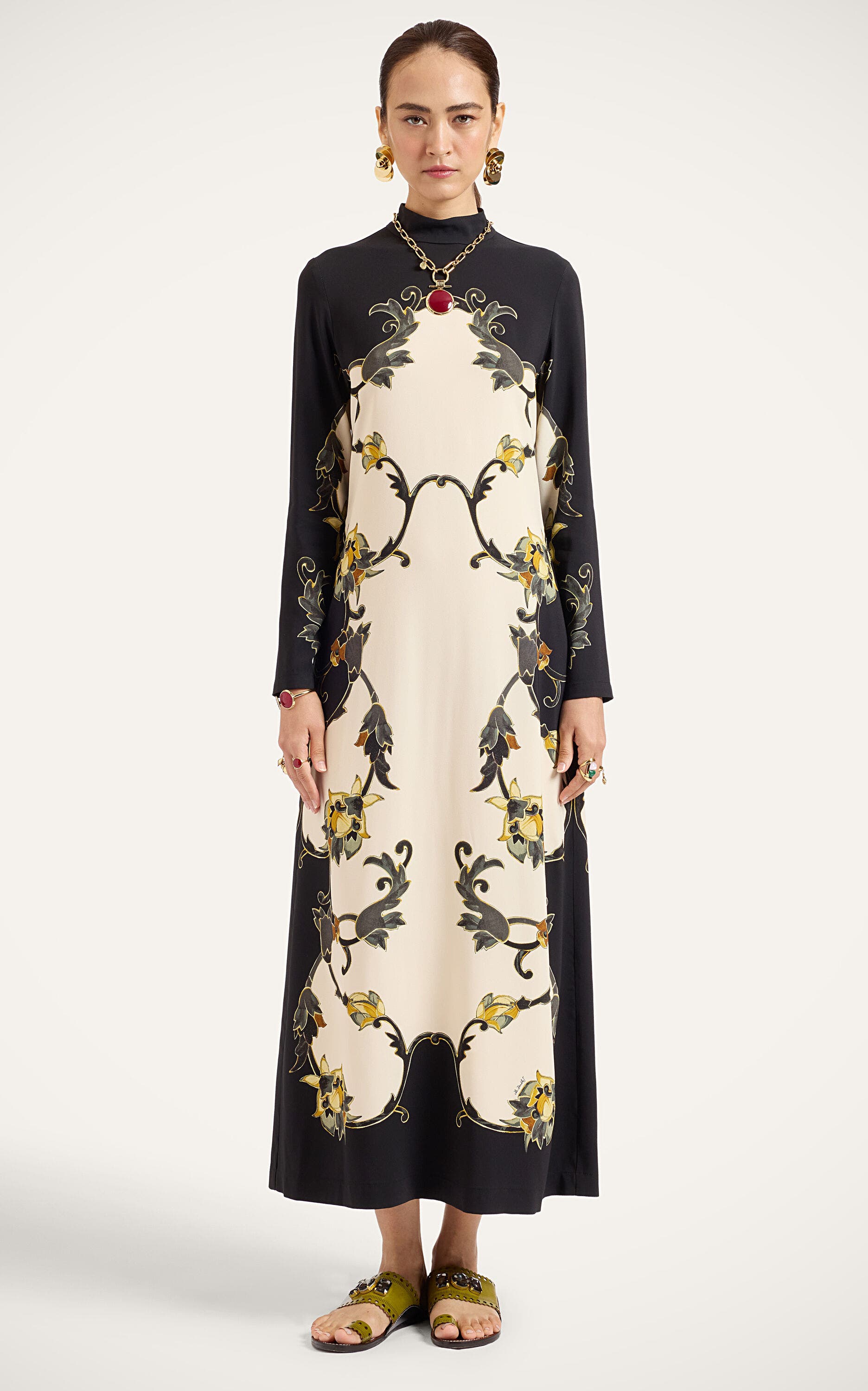 selected Buttercup Placée Black