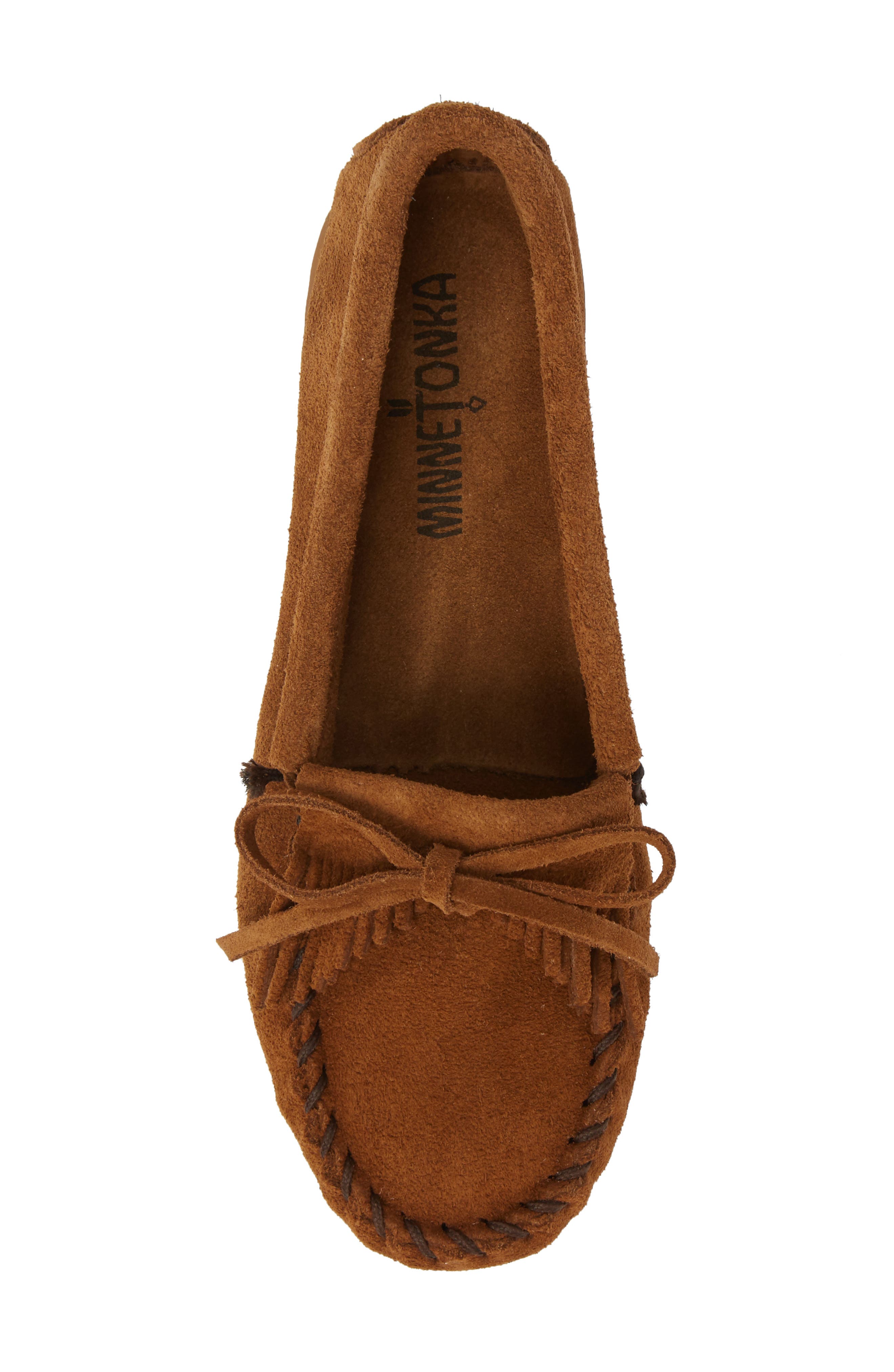Minnetonka Kilty Driving Shoe, Alternate, color, Dusty Brown