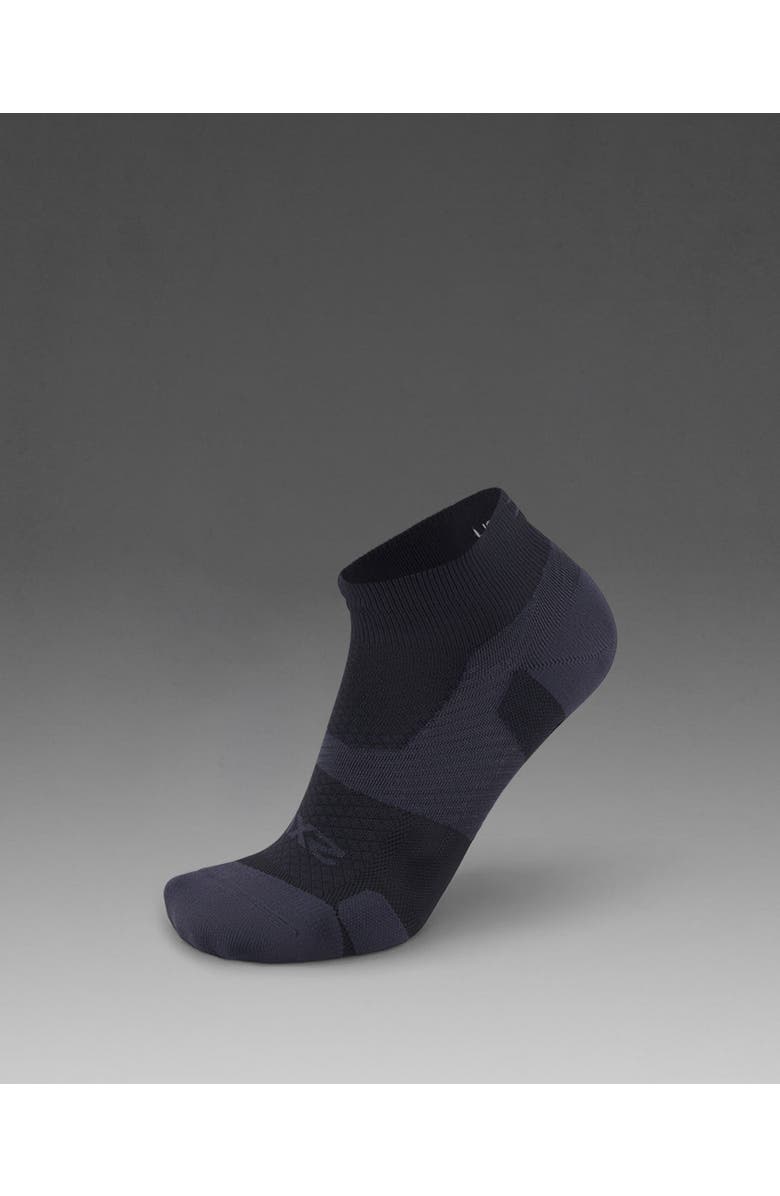 2XU Vectr Light Cushion 1/4 Crew, Alternate, color, Black/Titanium