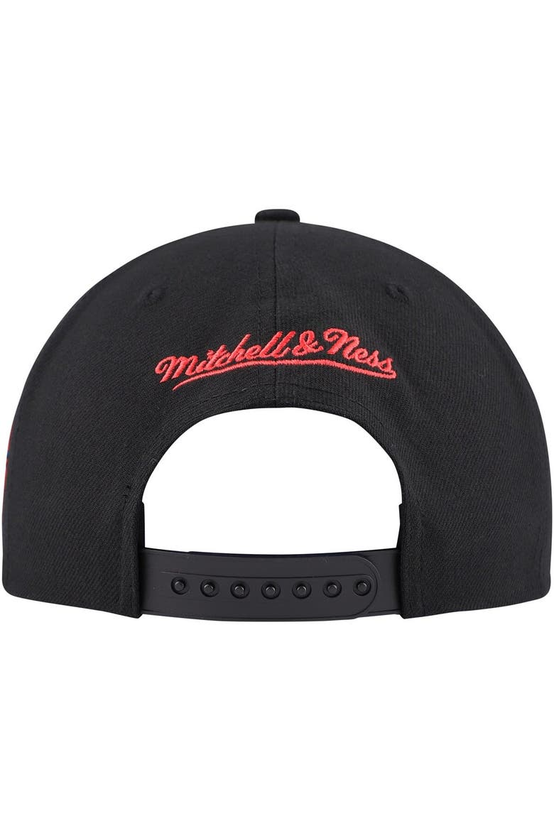 Men's Mitchell & Ness Black Winnipeg Jets Core Team Script 2.0 Snapback Hat, Alternate, color, Black