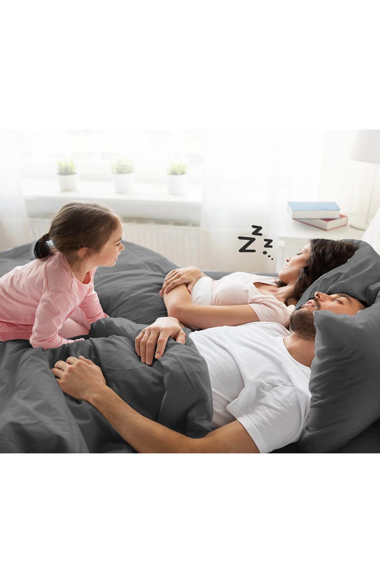 Martex Set of 2 Martex Pillowcases, Alternate, color, Graphite