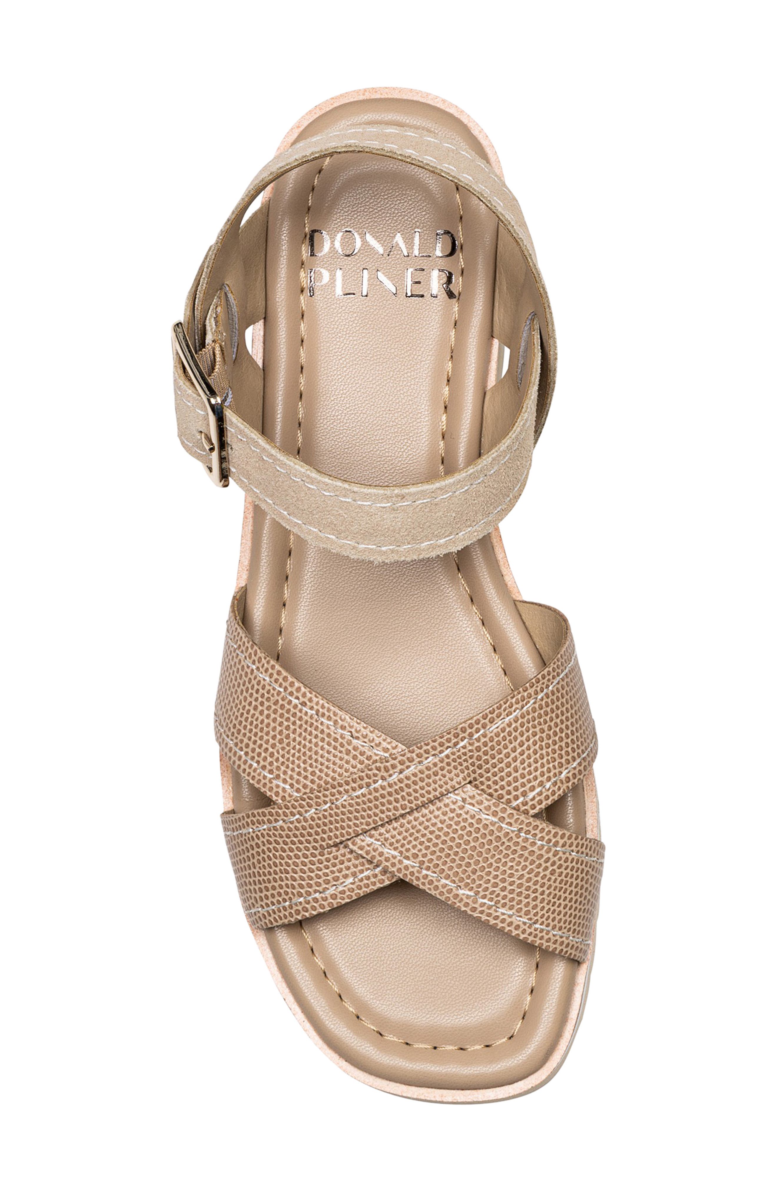 Donald Pliner Lug Sole Slingback Sandal, Alternate, color, Sand