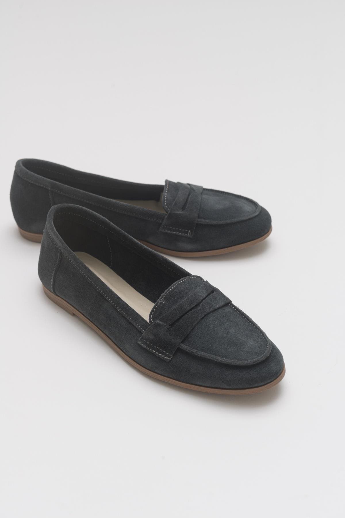  Dusty Charcoal Suede Leather