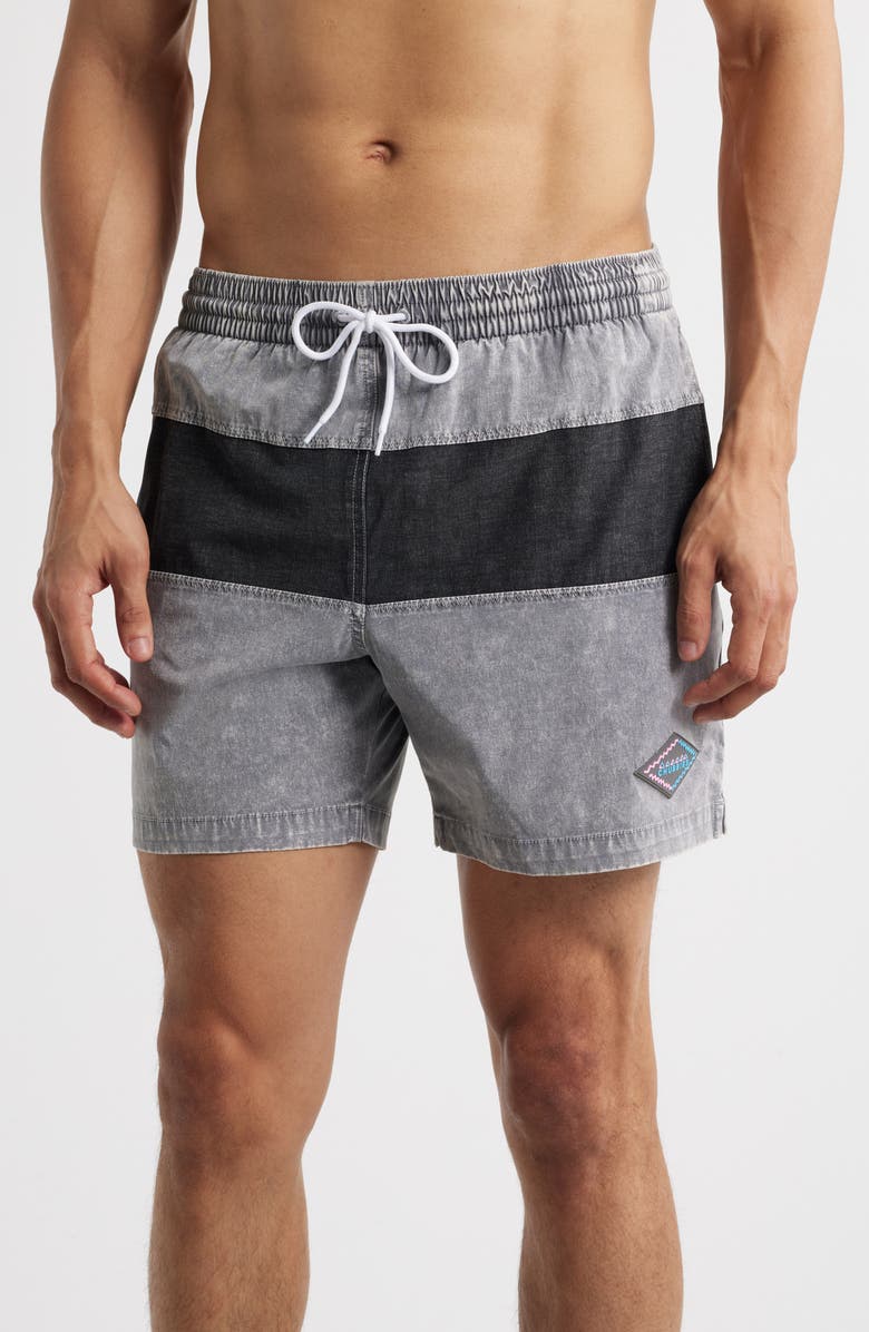 Chubbies Black & Silvers 5.5-Inch Swim Trunks, Main, color, 