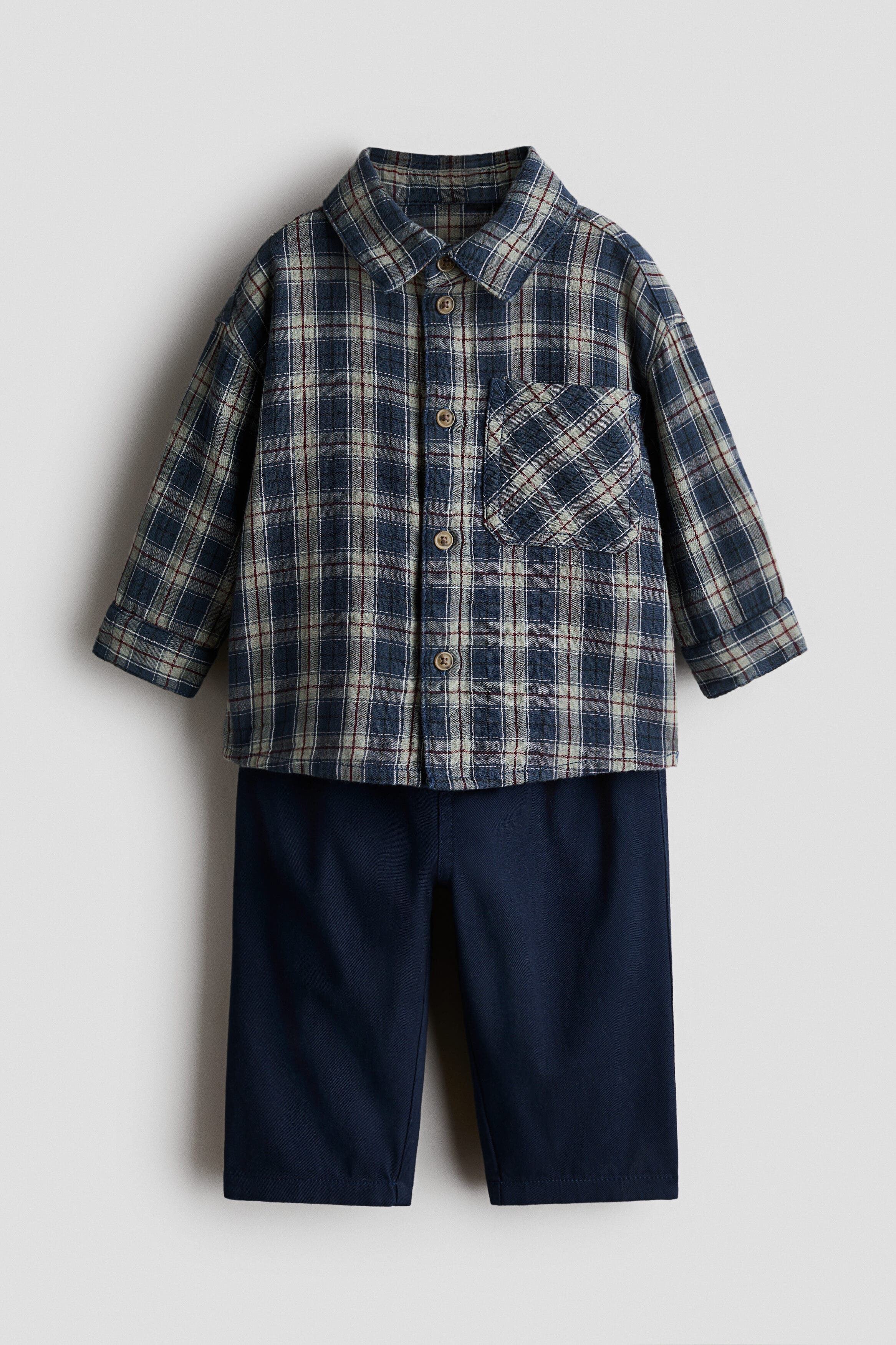 selected Navy blue/plaid