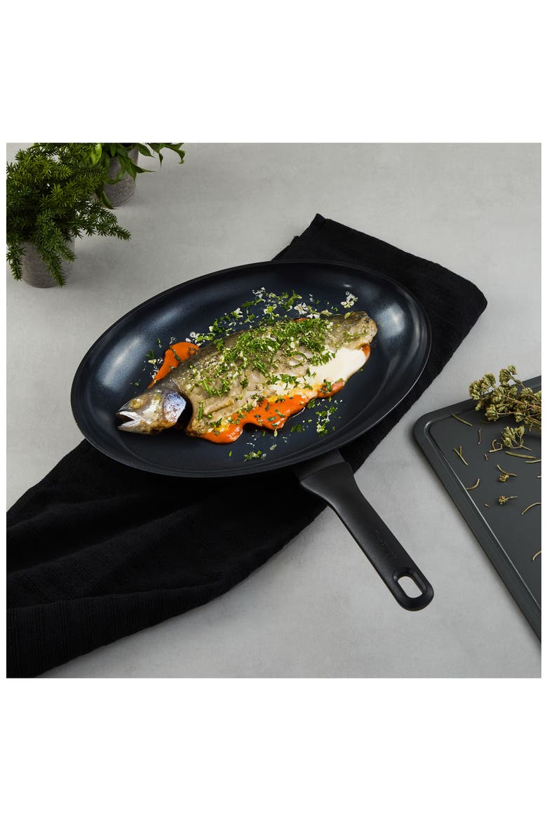 DiNA Helix Fish Pan, Alternate, color, BLACK