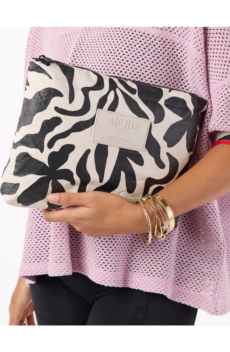 Aloha Collection Mid Float Water Resistant Zip Pouch, Alternate, color, Black/ Sandstone