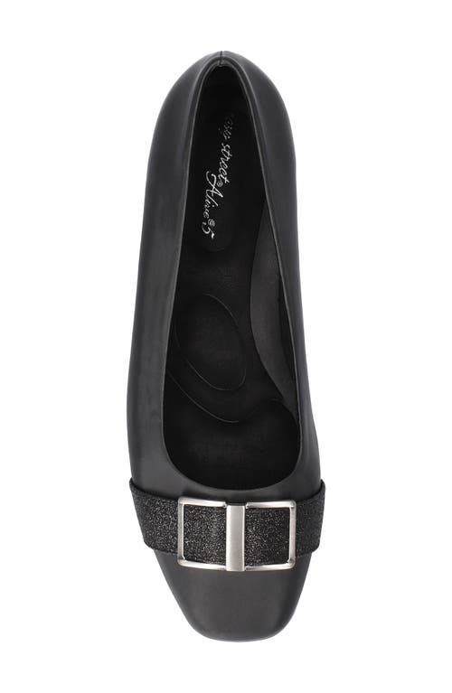 Easy Street Keely Flat In Black