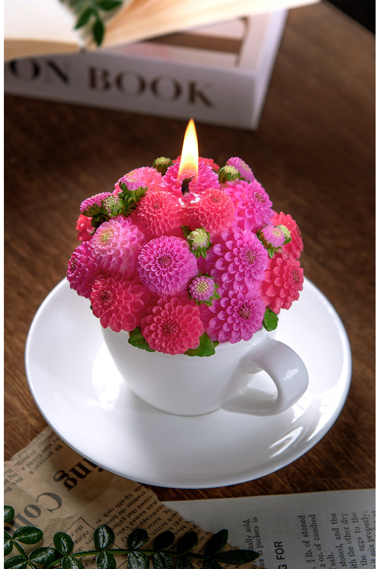 Dahlia Bouquet Aromatherapy Candle, Alternate, color, Rose Red