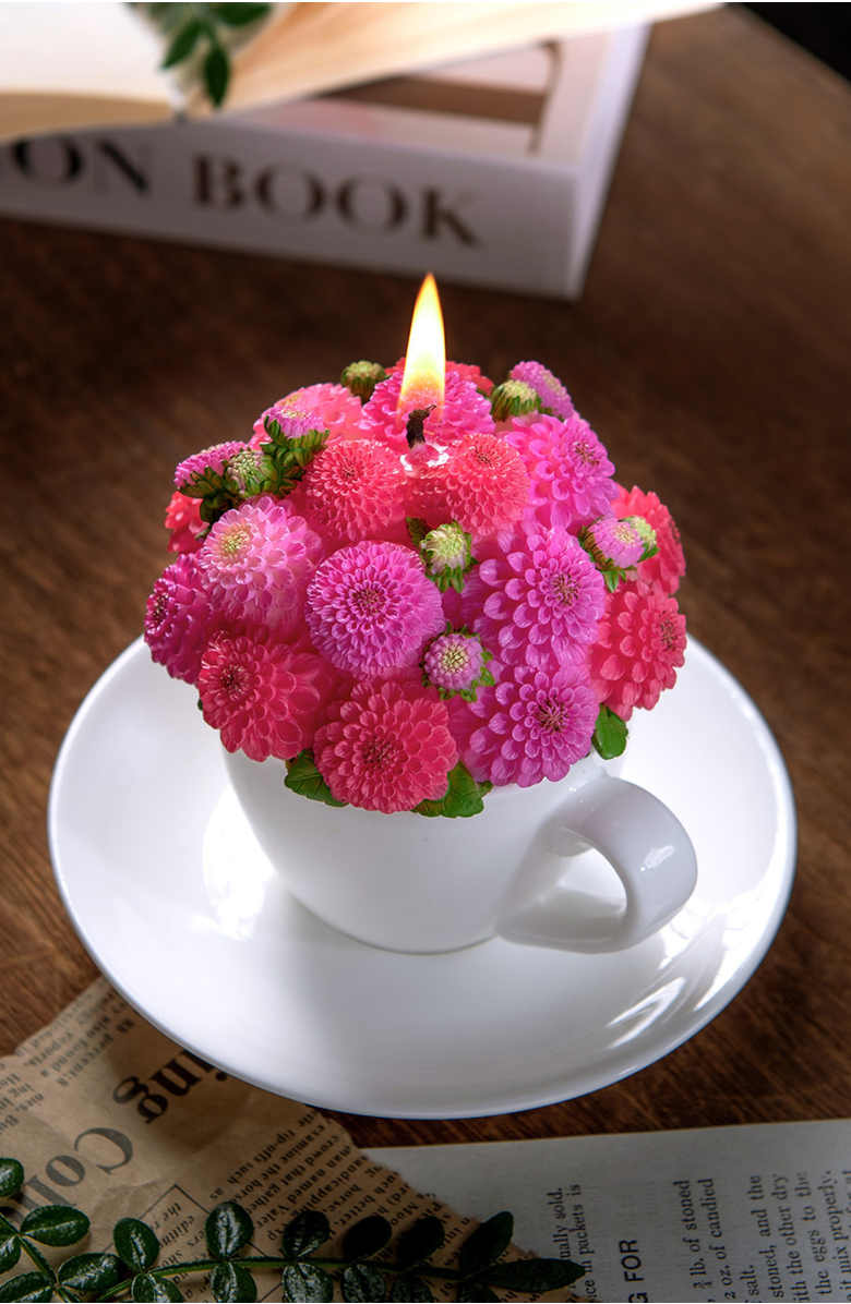 Southlake gifts Dahlia Bouquet Aromatherapy Candle, Alternate, color, Rose Red