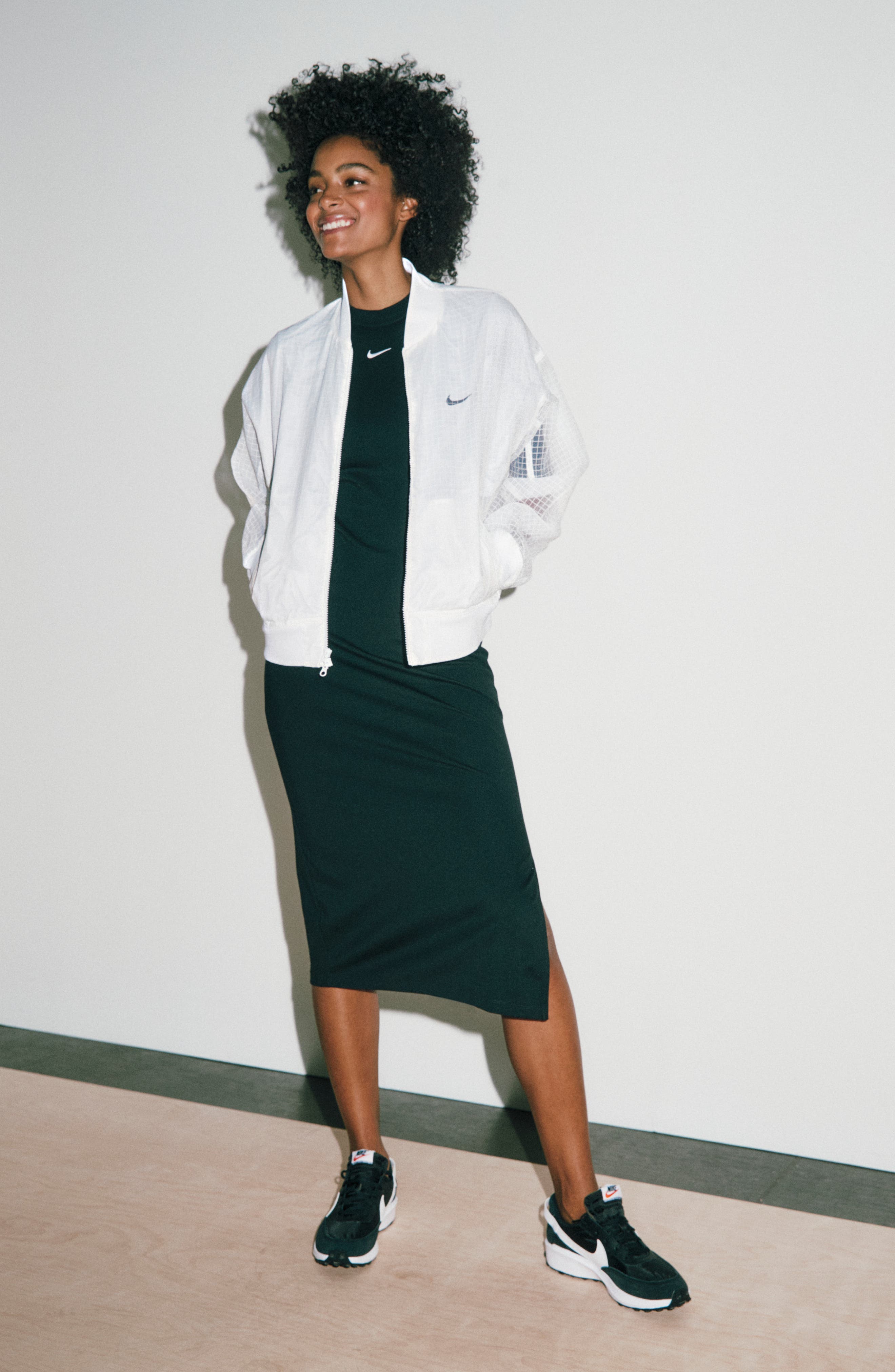 Nike Waffle Debut Sneaker, Alternate, color, 002 Black/White