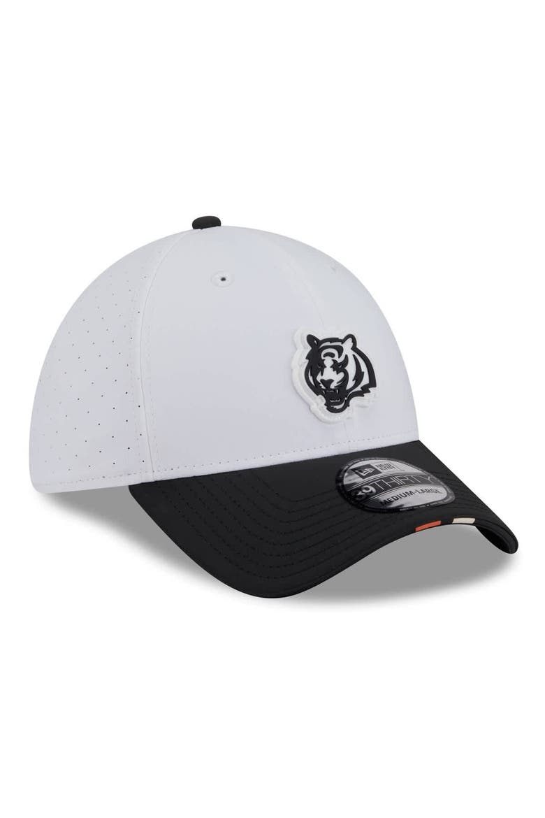 Men's New Era  White/Black Cincinnati Bengals 2025 NFL Training Camp 39THIRTY Flex Hat, Alternate, color, White