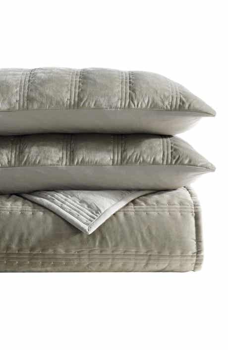 Vera Wang Velvet Linear Stitch Quilt Set