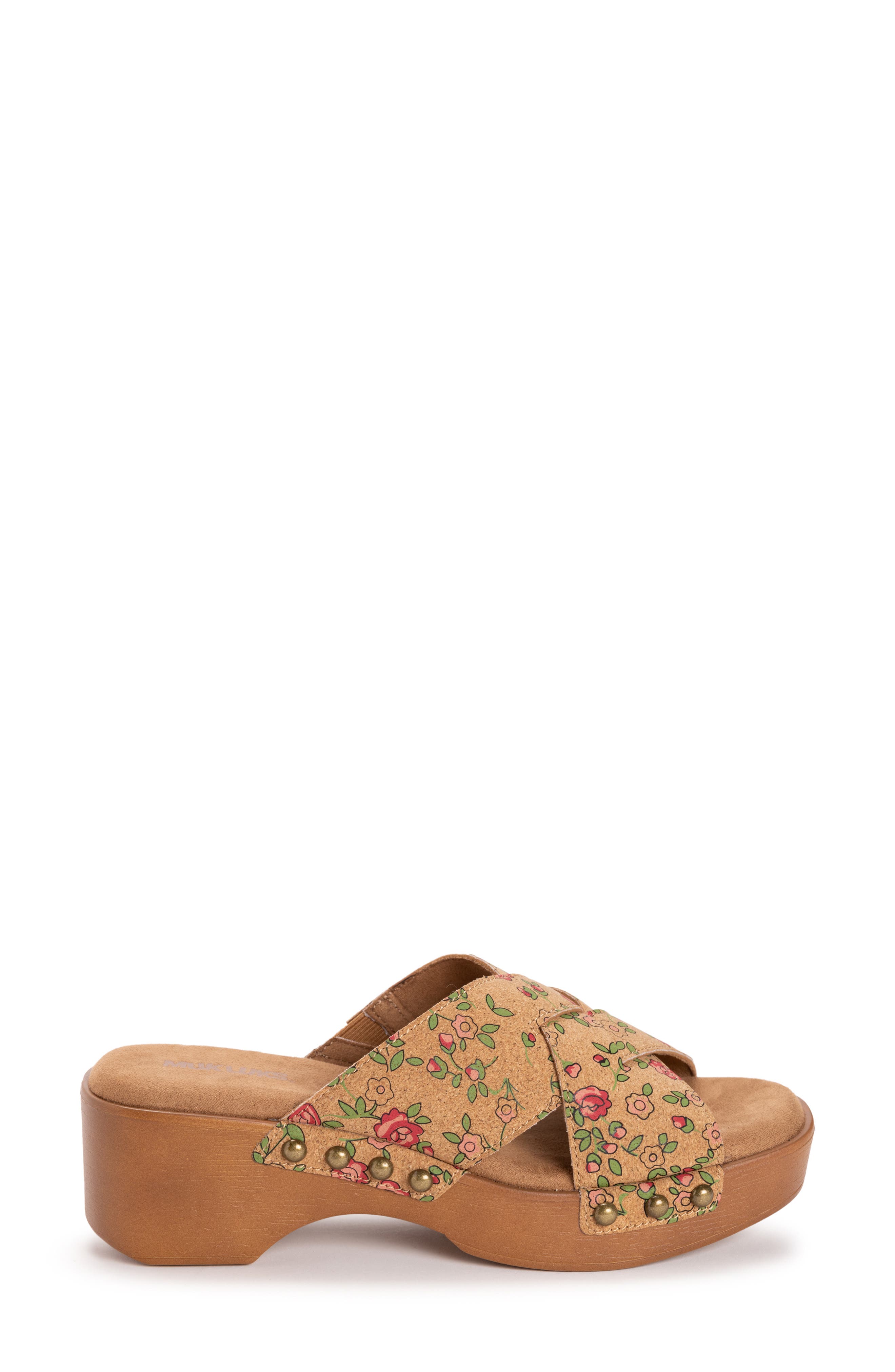 MUK LUKS Cadence Wedge Sandal, Alternate, color, Natural Floral