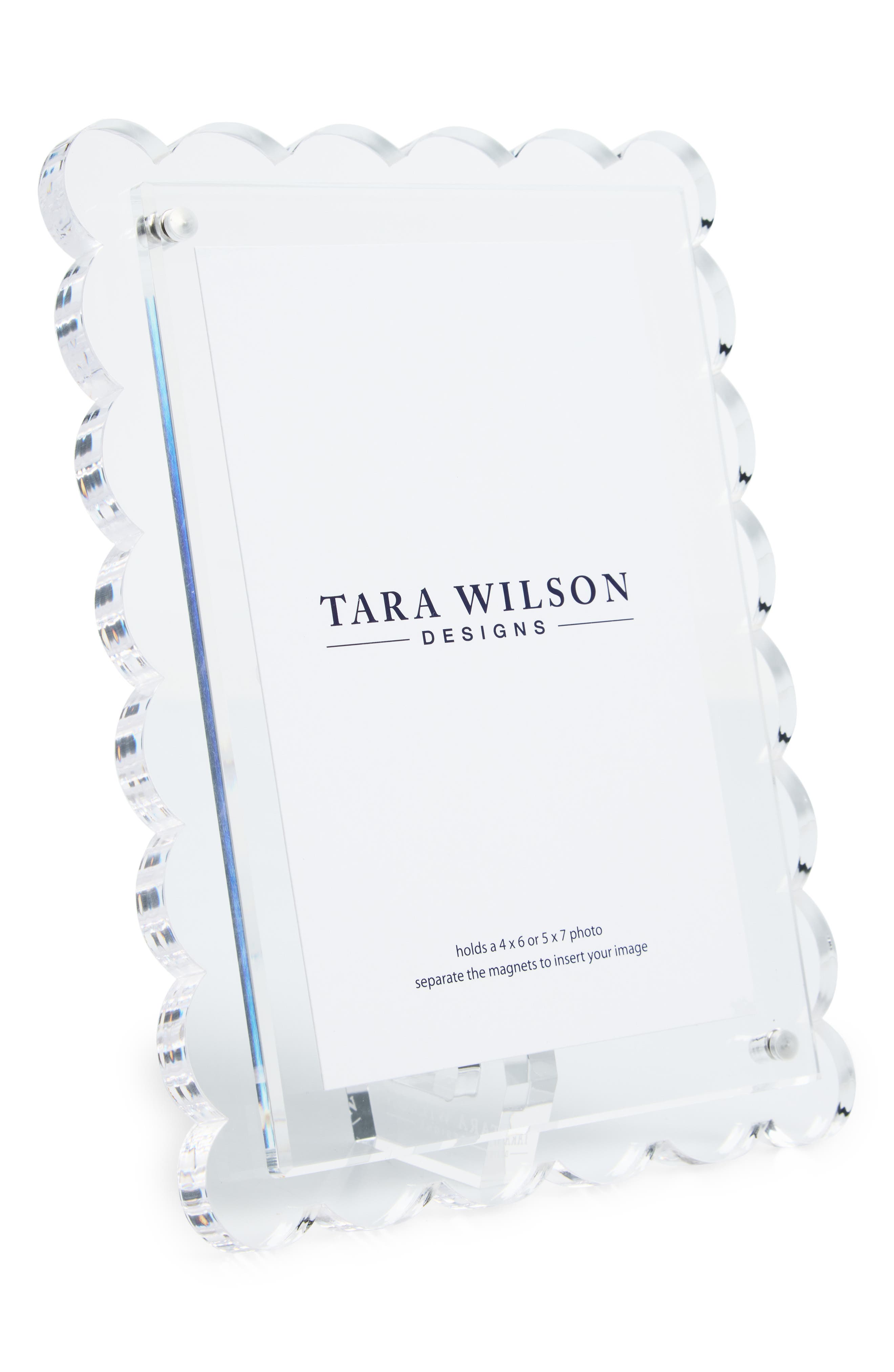 Tara Wilson Designs Scallop Picture Frame in Clear 