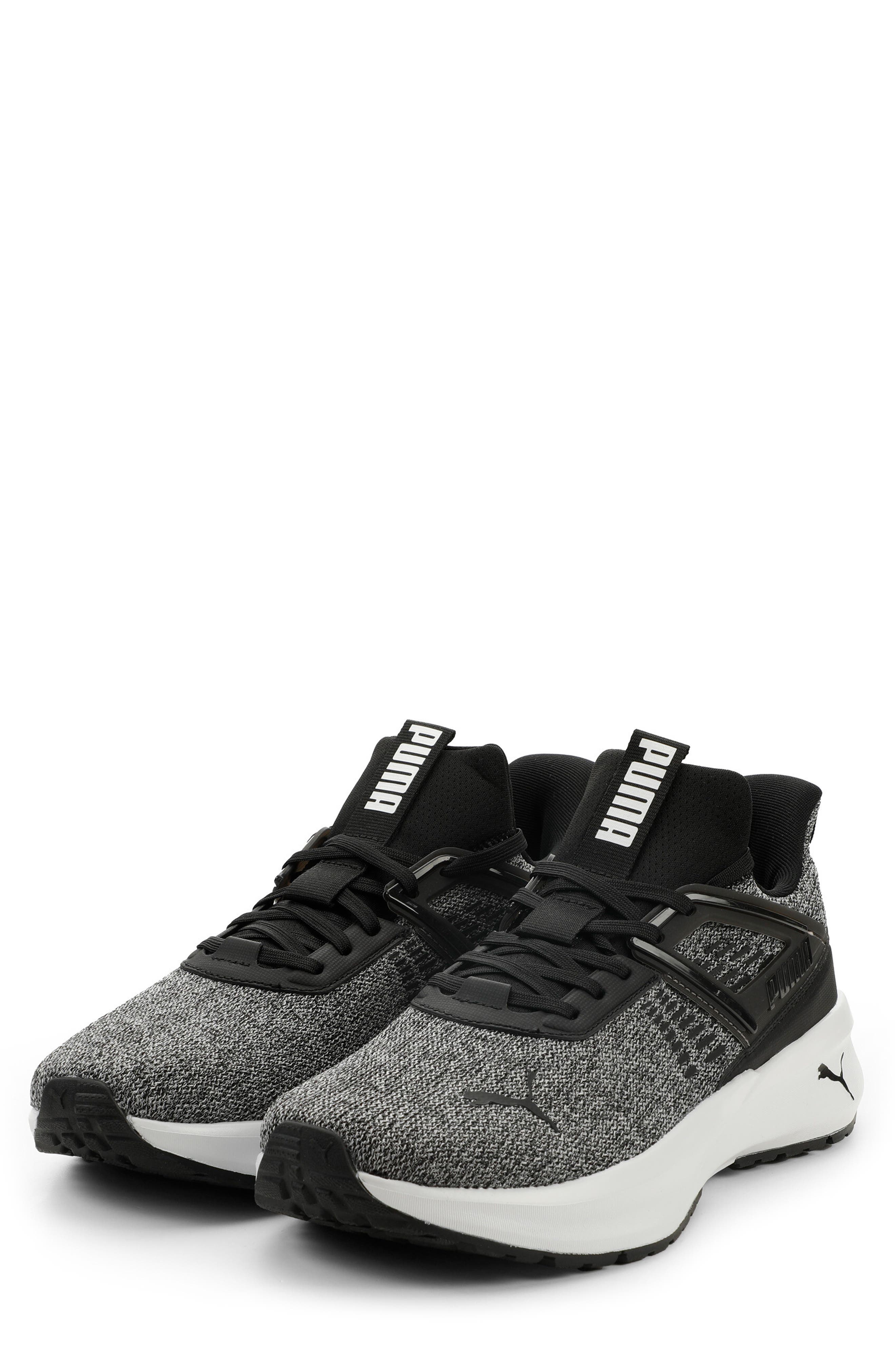 PUMA Outpace Heather Sneaker
