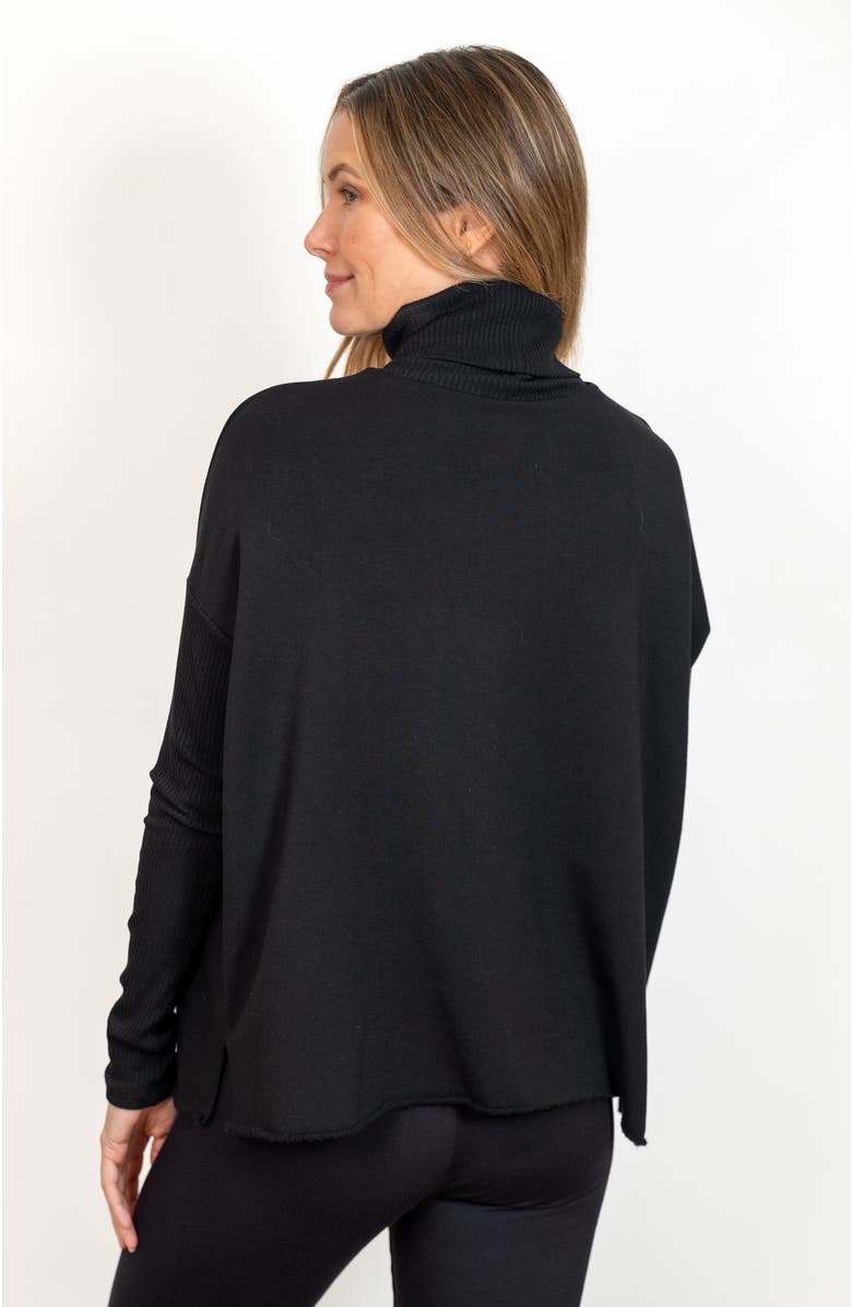 JJwinks Built-In Shelf Fleece Turtleneck with Rib Details, Alternate, color, Black