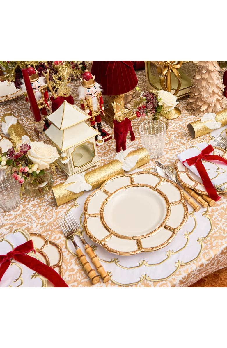 Mrs. Alice Amanda Napkins, Alternate, color, White