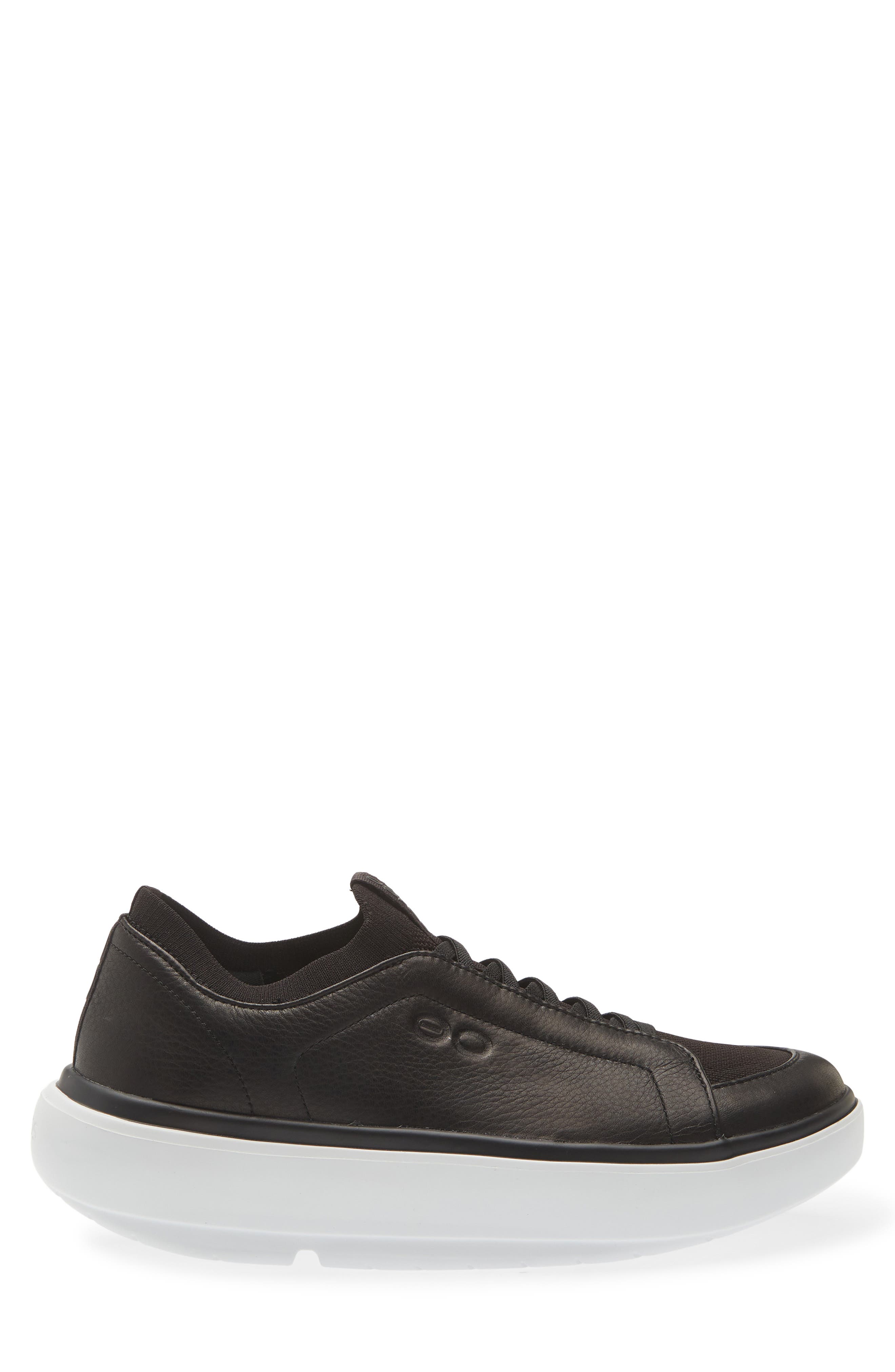 Oofos OOmg+ Club Walking Shoe, Alternate, color, Black