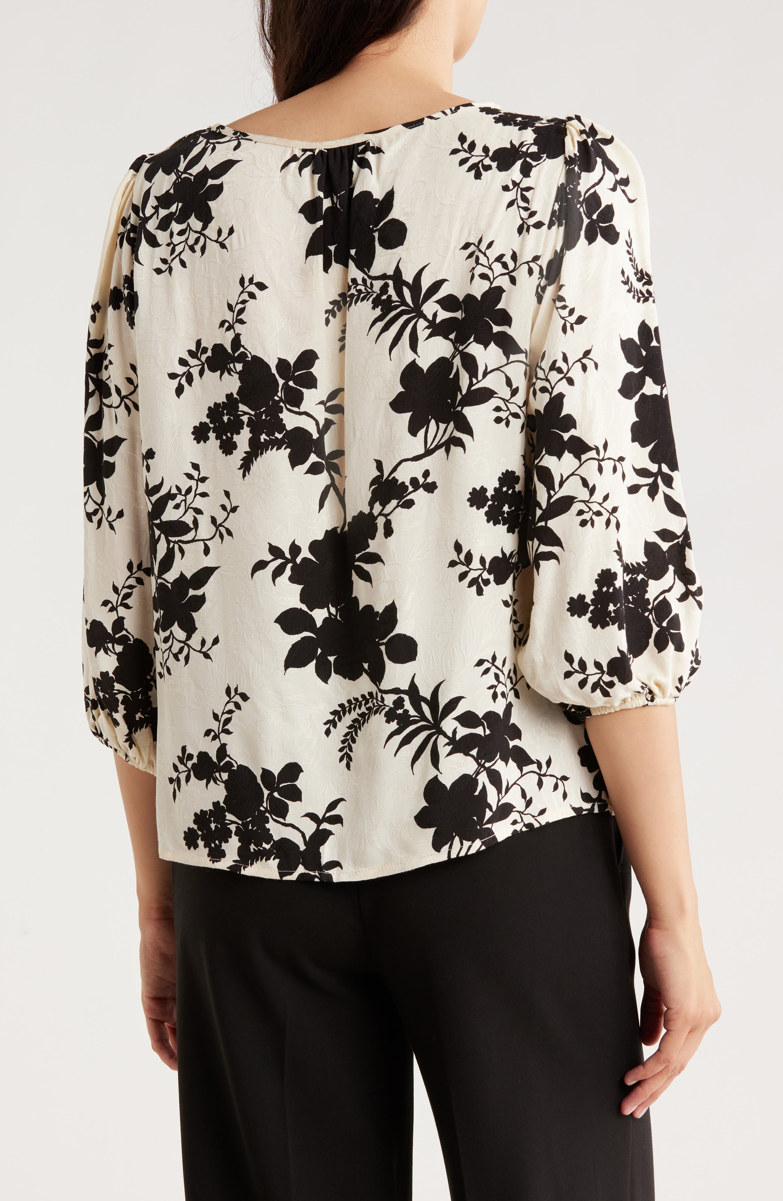 Renee C Floral Balloon Sleeve Twist Front Top (Women) | Nordstromrack