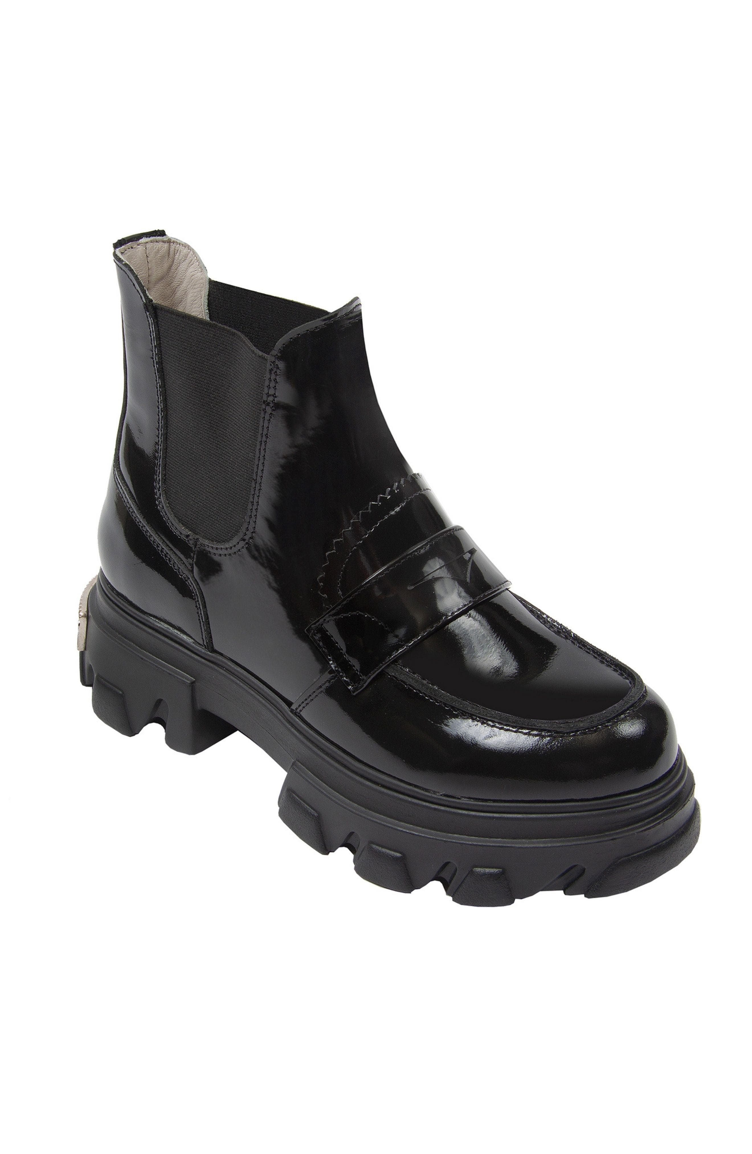 URBNKICKS Chelsea Leather Loafer, Main, color, 