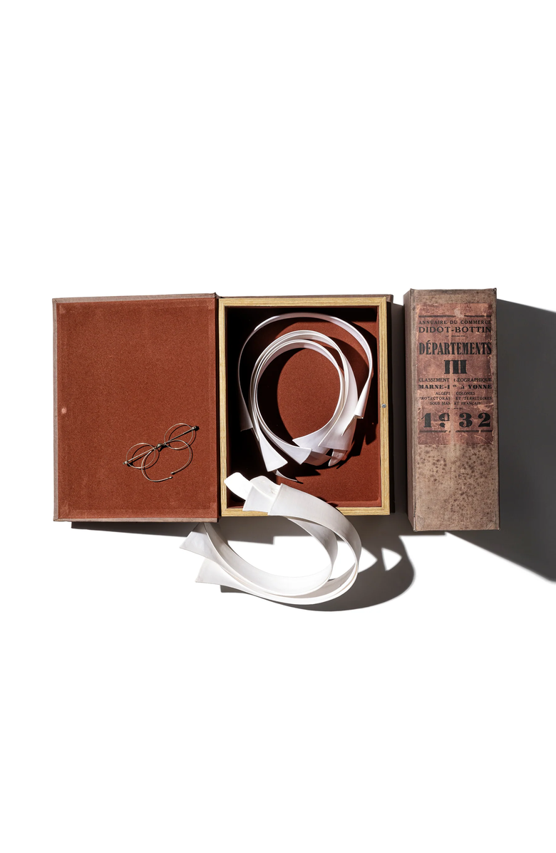 PUEBCO Empty Book Large, Alternate, color, Départements