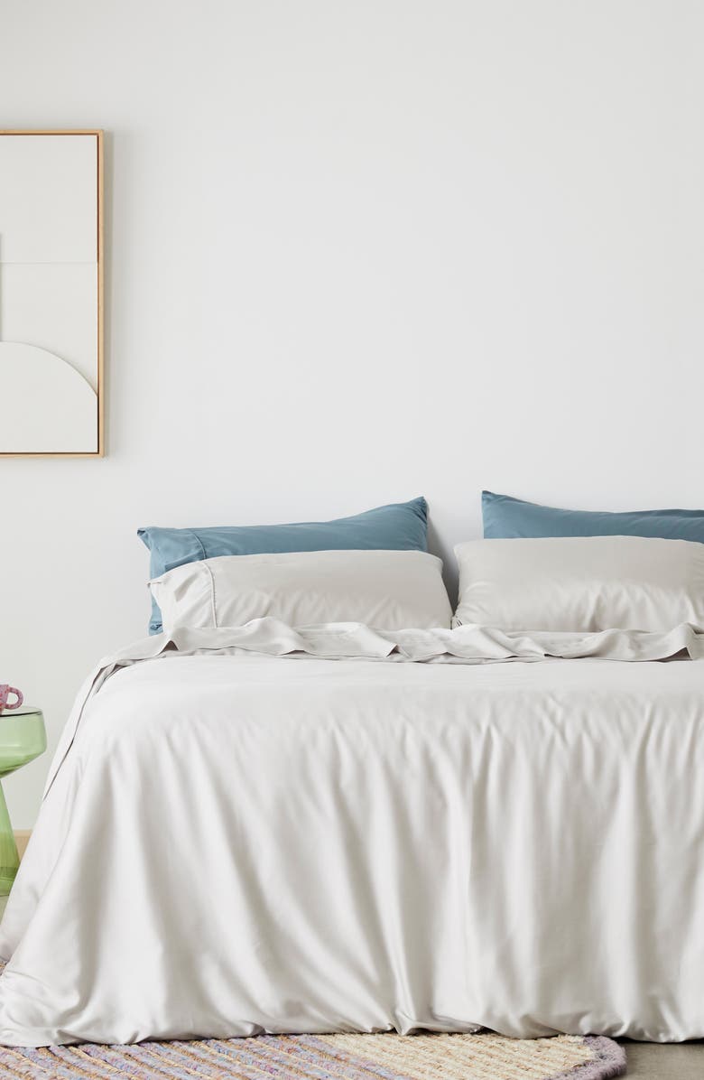 ettitude Signature Sateen Duvet Cover, Alternate, color, Moon