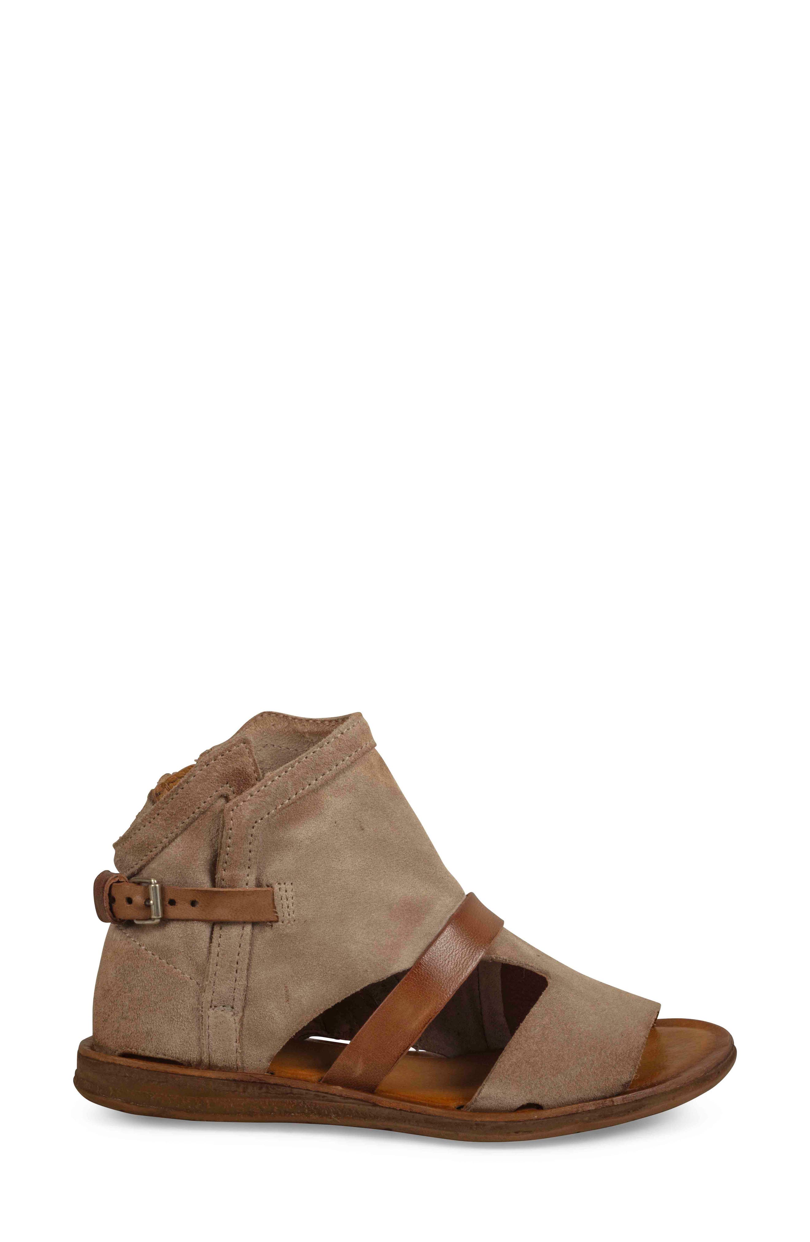 Finney Sandal, Alternate, color, PEBBLE LEATHER