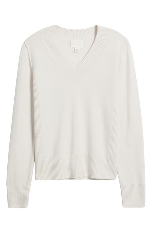 Caslonr Caslon(r) V-neck Wool & Cashmere Sweater In White