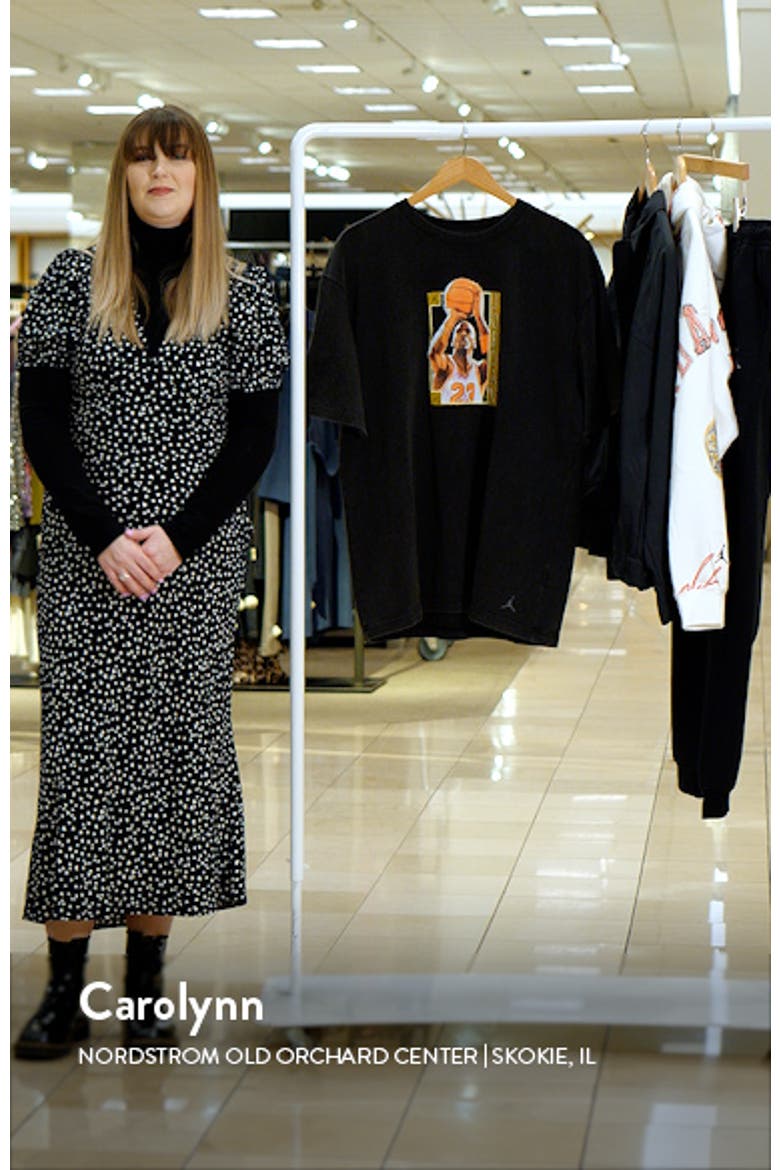 Oversize Graphic T-Shirt video