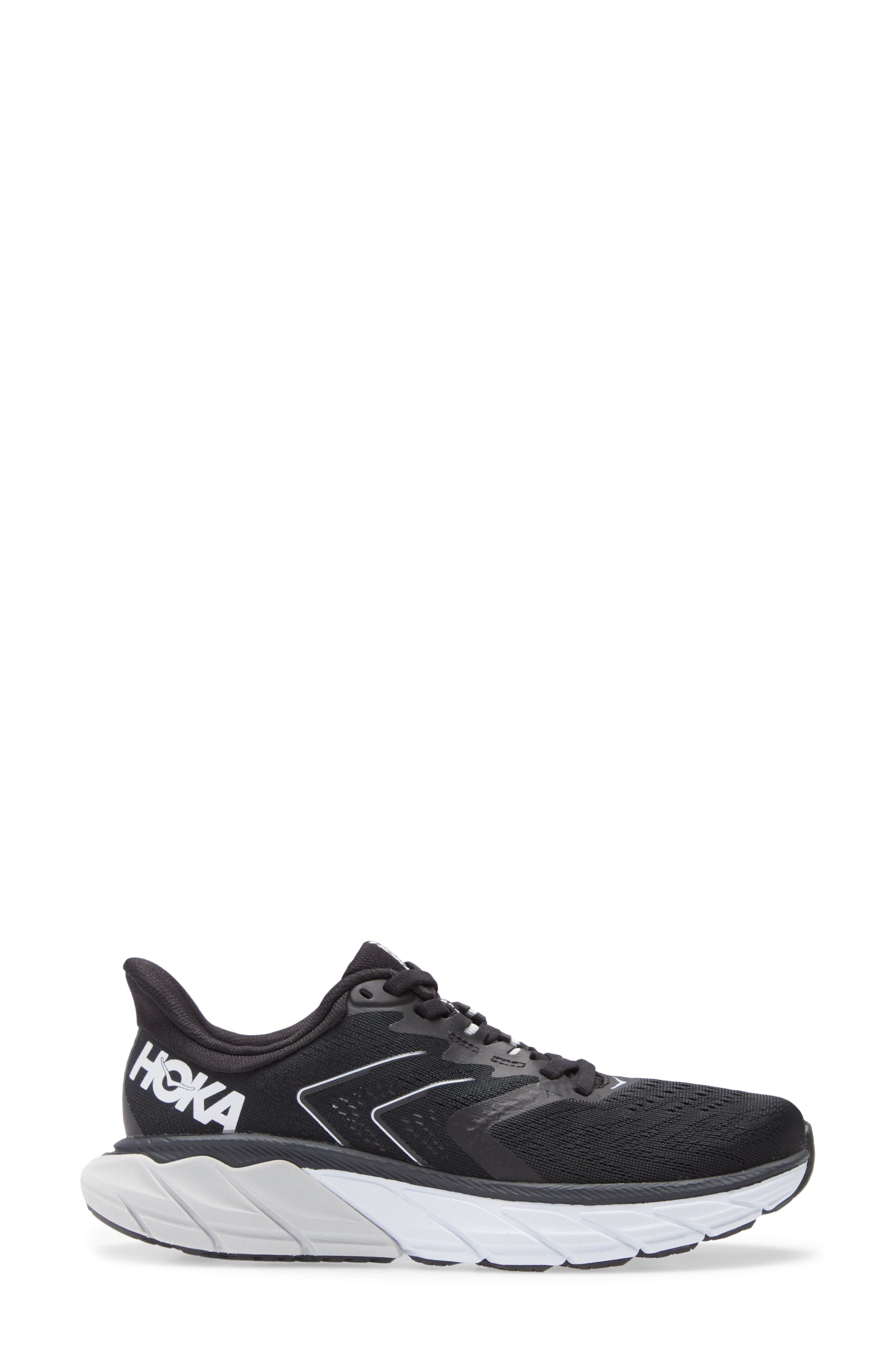 Arahi 5 Running Shoe, Alternate, color, BLACK / WHITE
