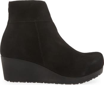Ebba Wedge Bootie