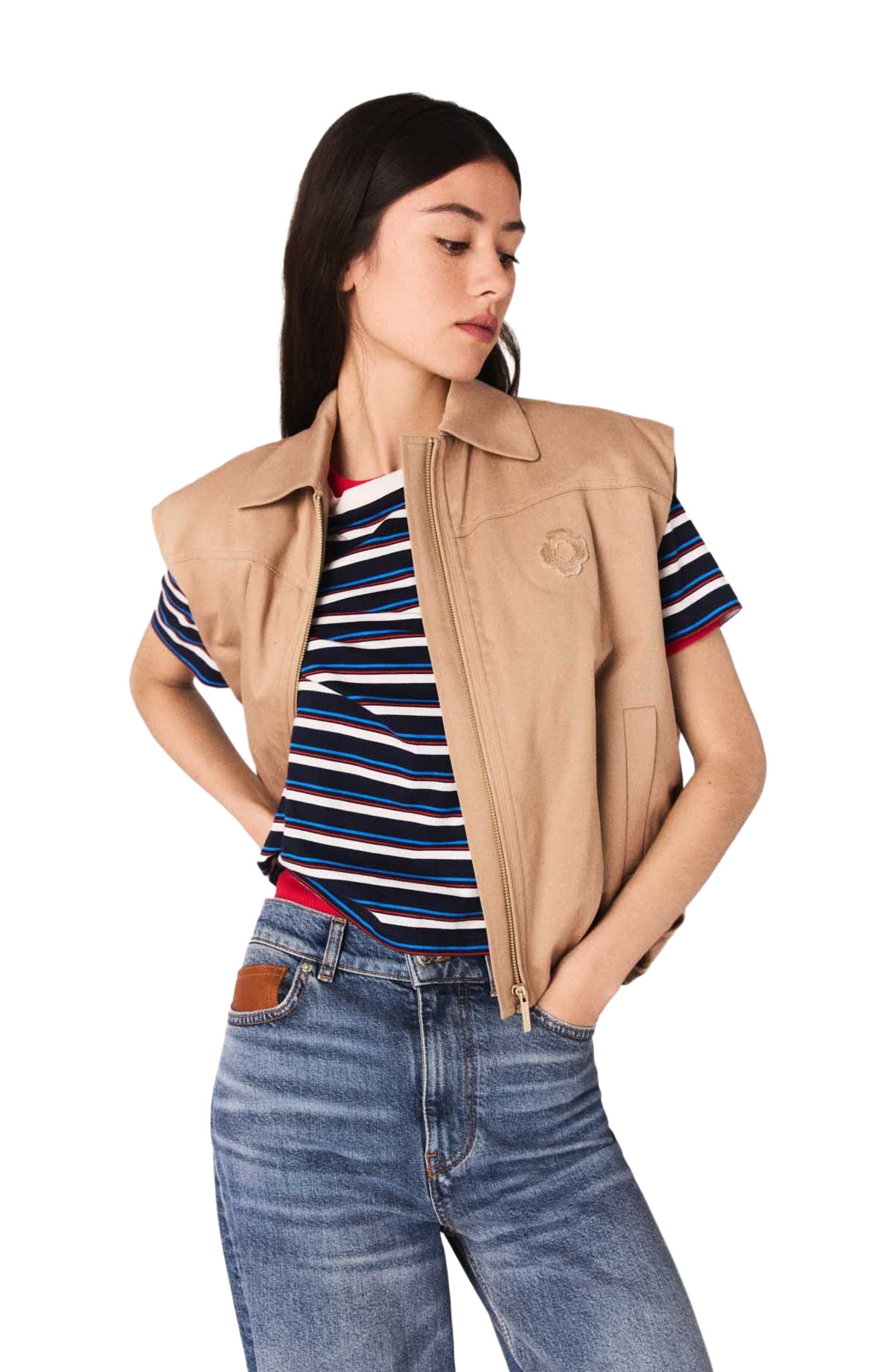 Sleeveless jacket