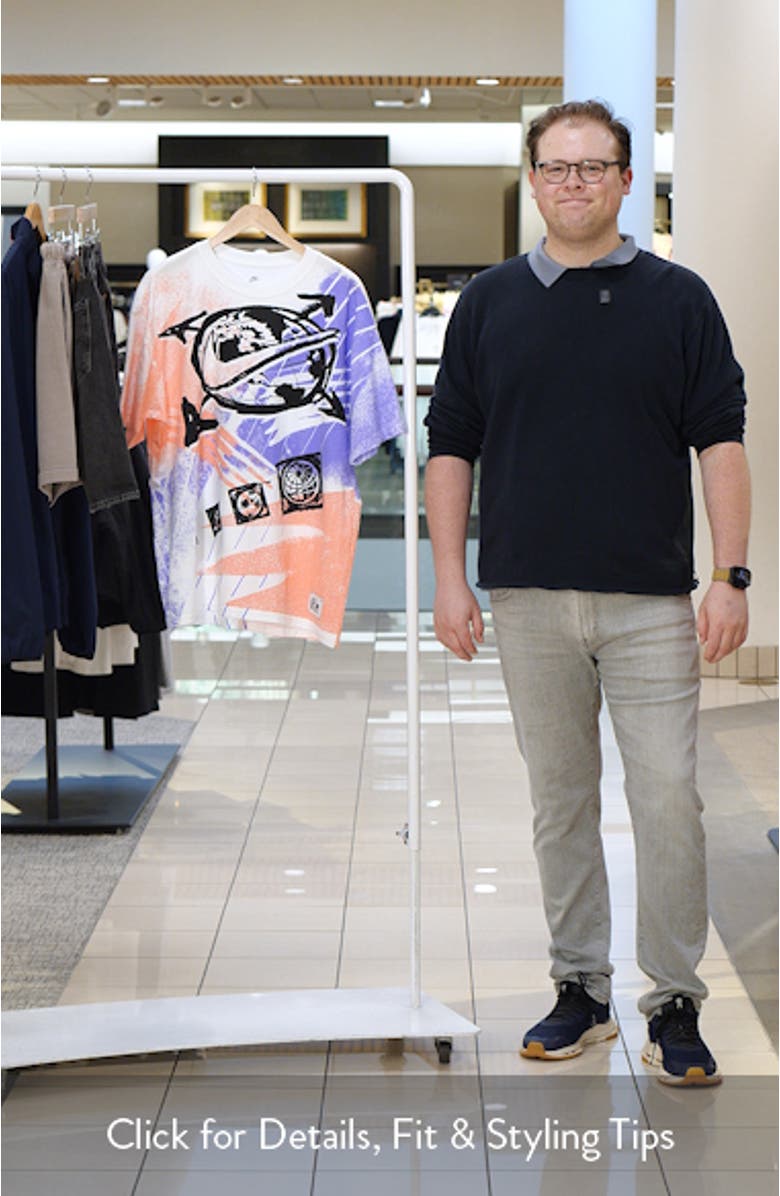 Oversize Worldwide Soccer Print T-Shirt, sales video thumbnail