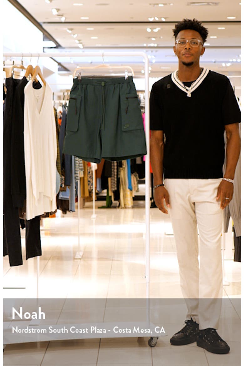 Sportswear Tech Pack Utility Shorts video