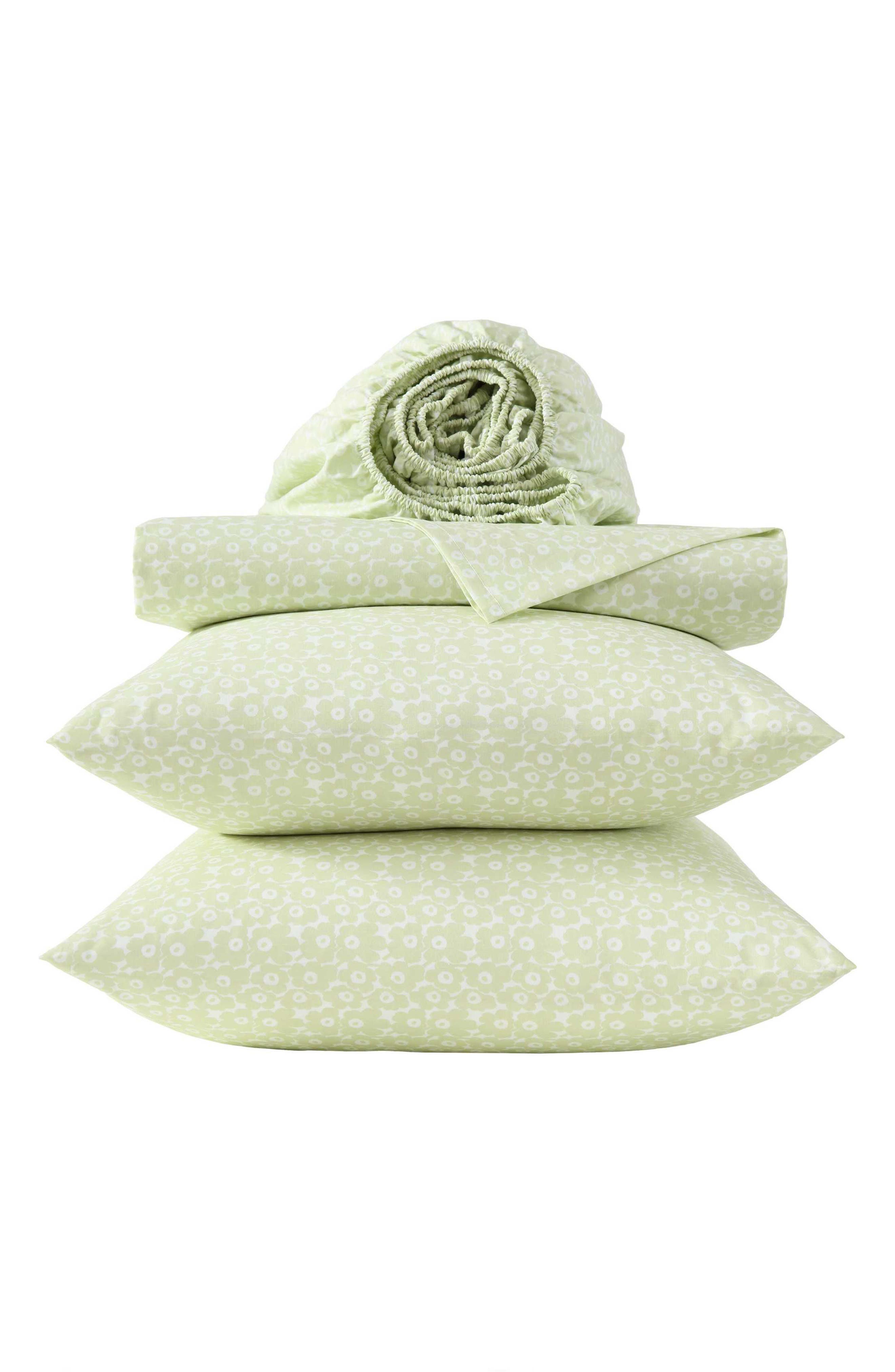 selected LIGHT GREEN