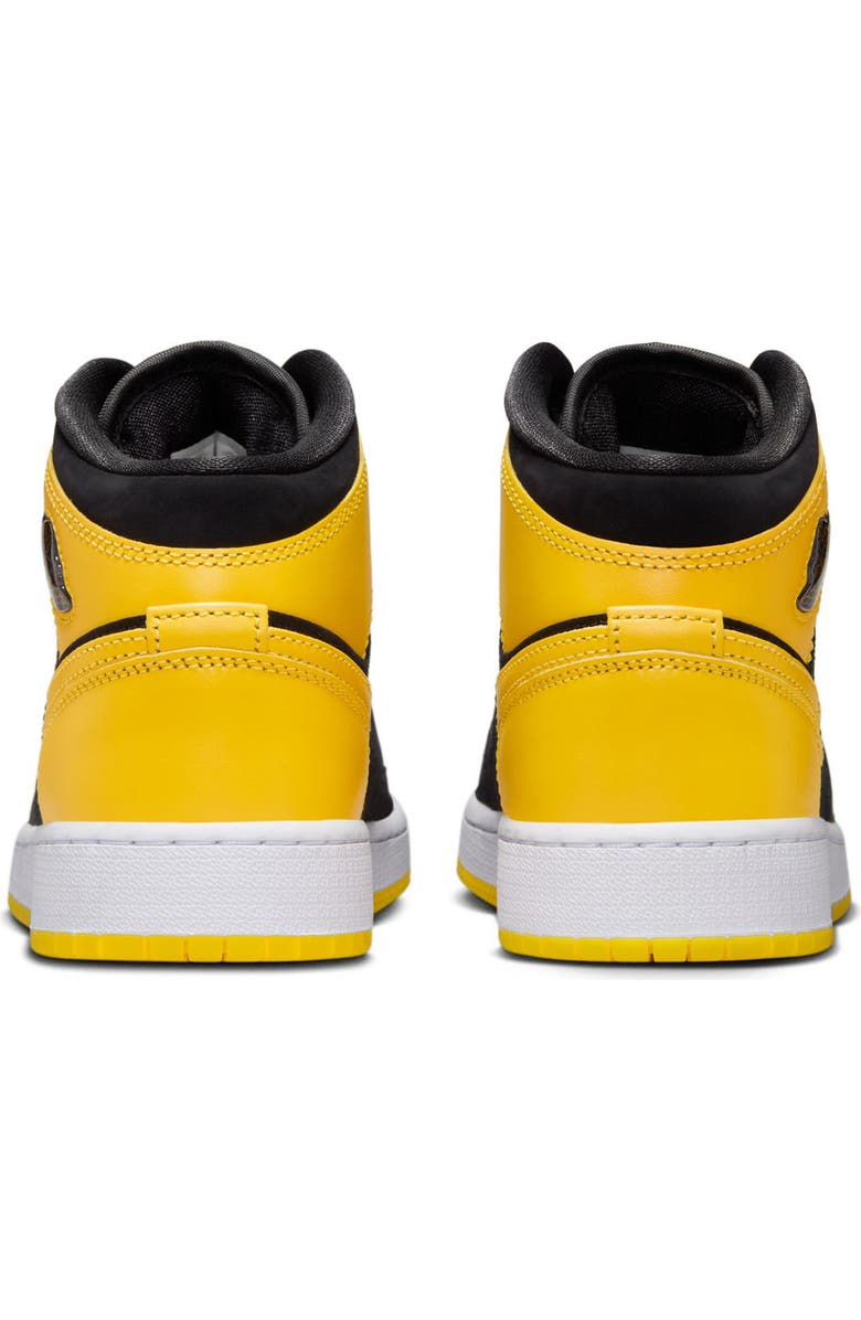 Nike Kids' Air Jordan 1 Sneaker, Alternate, color, Black/White/Varsity Maize