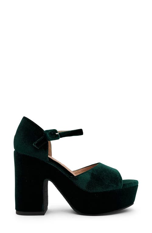 Chelsea Crew Quill Sandal In Green Velvet